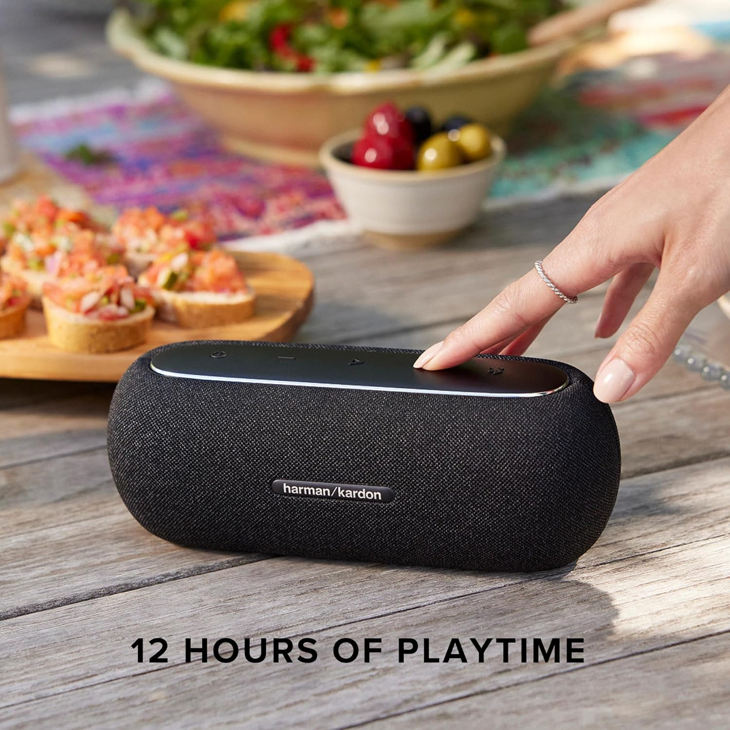 Harman Kardon Luna, Harman Kardon Superior Sound, Stylish Looks, Quality Design, Built-In Battery, IP67 Waterproof and Dustproof, Bluetooth Music Streaming, Black - Black image number 3
