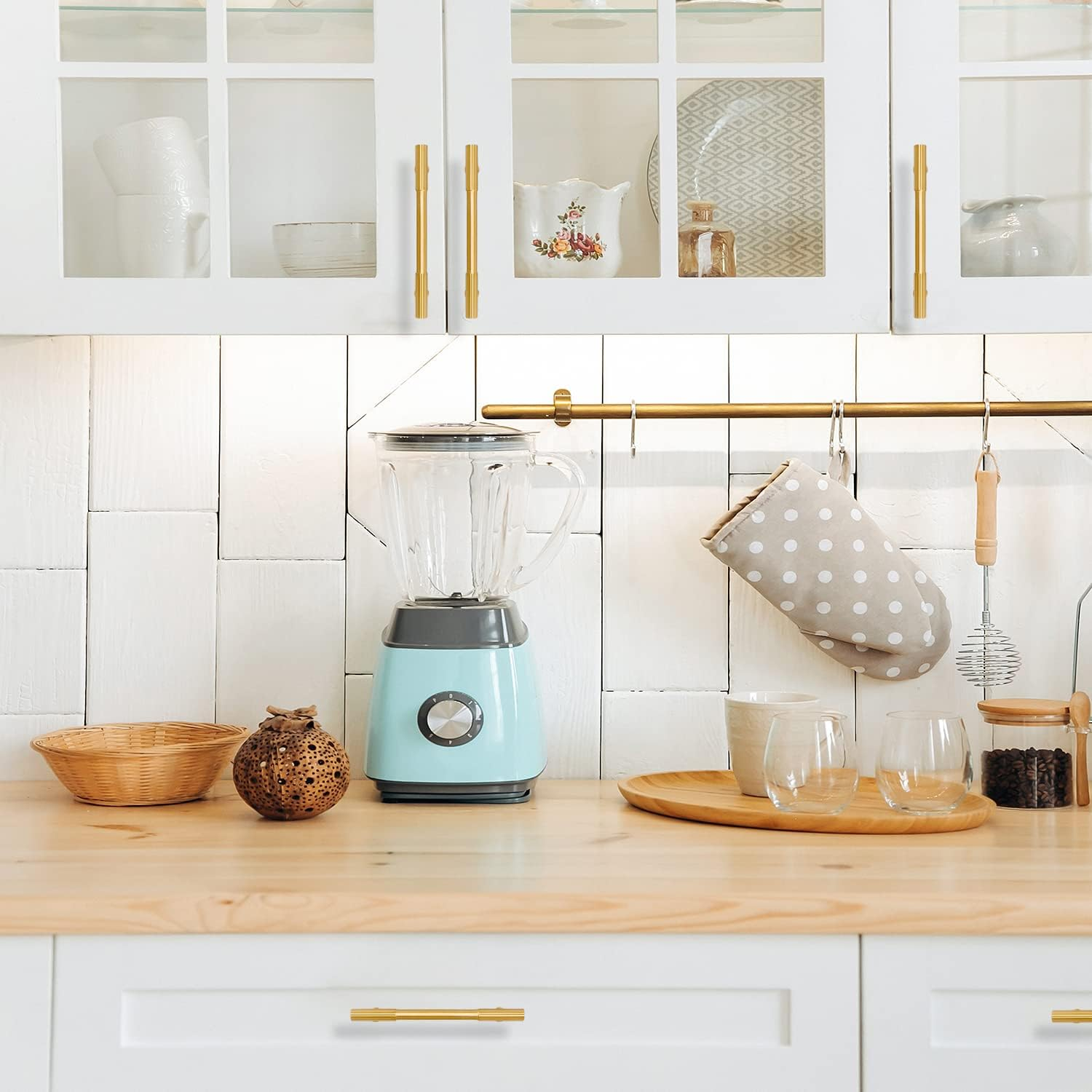 RZDEAL 4Pcs Solid Brass Gold Cabinet Pulls, 3-3/4-Inch Hole Centers for Kitchen Cupboard Handles Modern Drawer Dresser Pulls Bathroom Brushed Brass Cabinet Pulls Wardrobe Door Handles image number 2