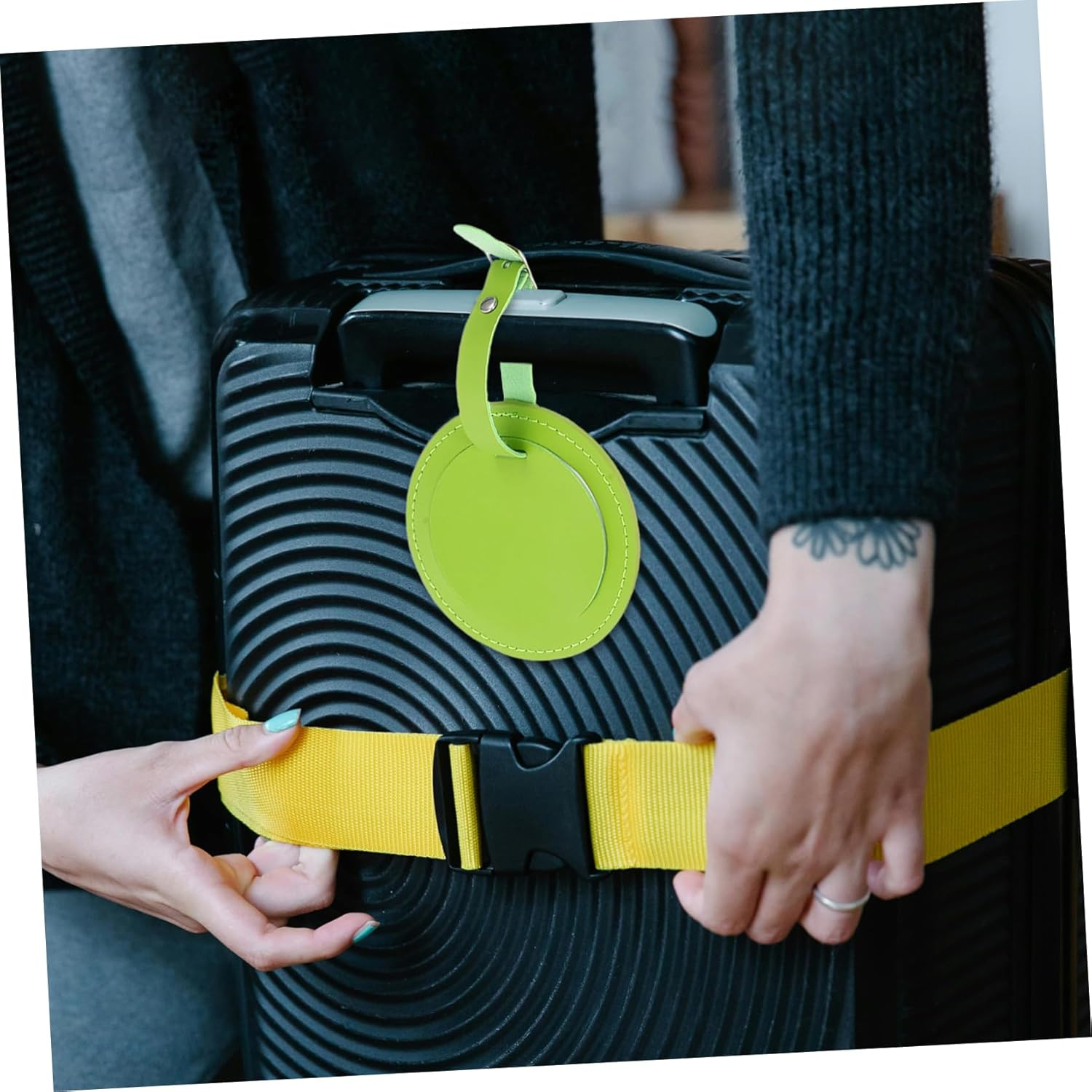 TOGEVAL 4Pcs Orange Luggage Tags round Leather Travel Tags Address Card for Suitcases image number 6