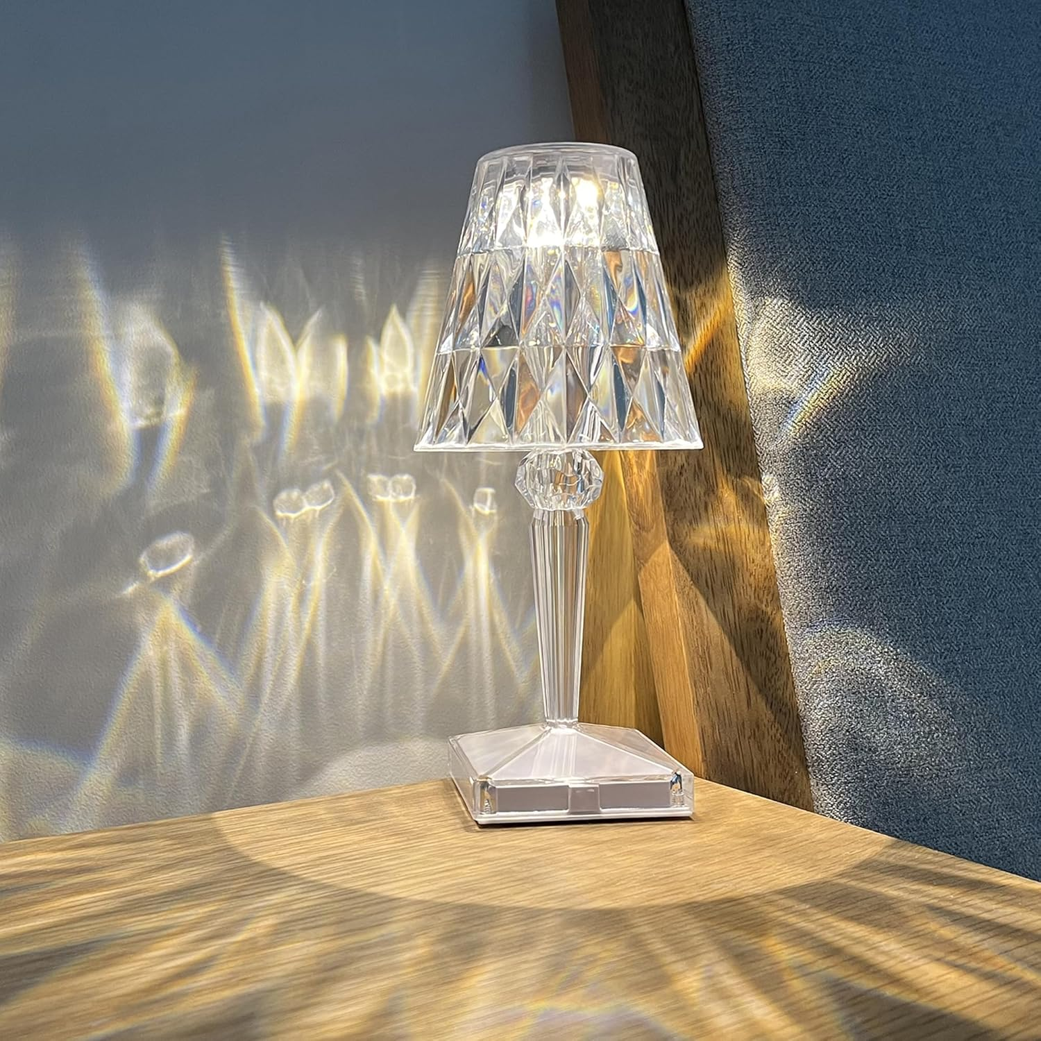 Lightsup Online Eugenia Crystal-Cut Clear Acrylic Touch Table Lamp, Wireless Rechargeable Battery Operated Night Light with 3 Color Temperatures for Bedroom, Living Room, Desk Decor