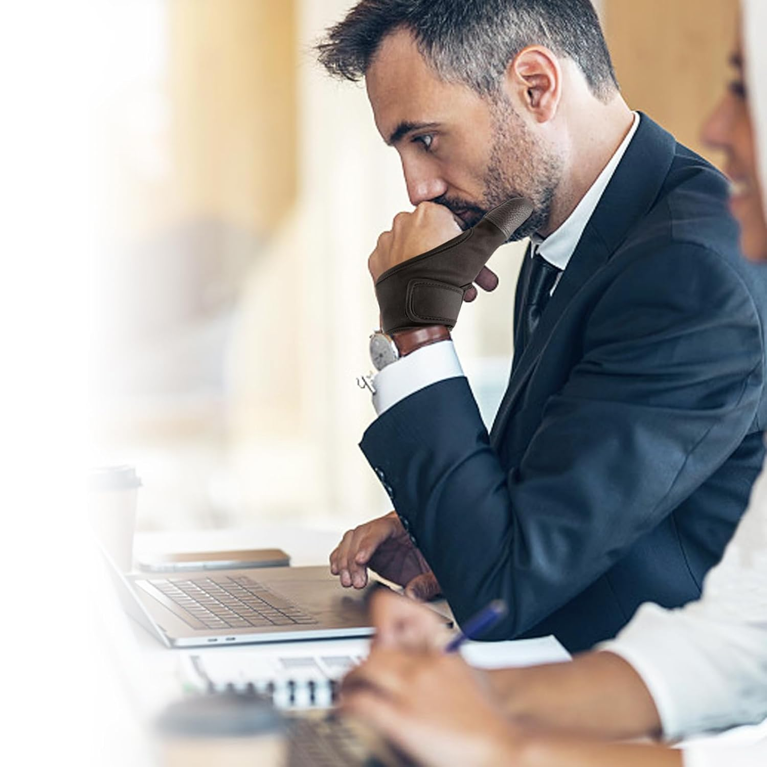 JDFHFGB Adult Thumb Guard Habit Stop Thumb Breaker Thumb Cover Thumb Glove to Help Stop Skin Picking Thumb Sucking and Hair Pulling (Black 1) image number 1