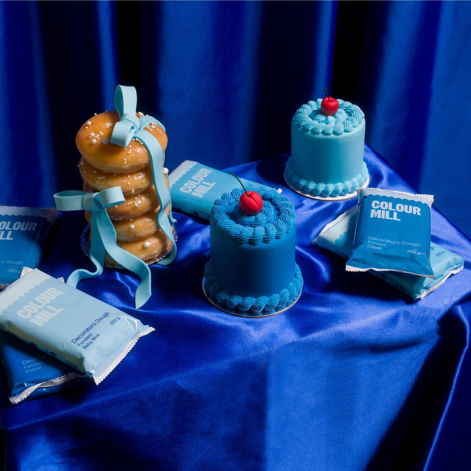 Colour Mill Decorators Dough Premium Ready to Roll Fondant Cobalt 250G image number 5