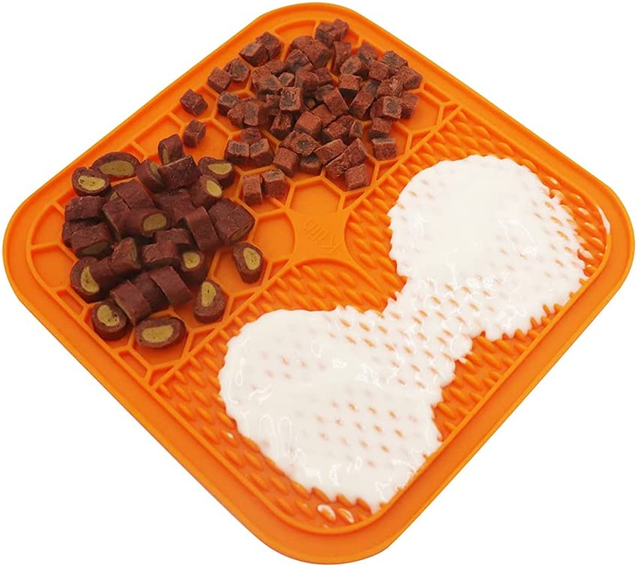NACOCO 2 Pack Dog Lick Mat with Super Suction for Anxiety Peanut Butter Dog Licking Mat Slow Feeder Dispensing Treater Lick Pad for Pet Bathing Grooming and Training with Extra Spatula image number 2