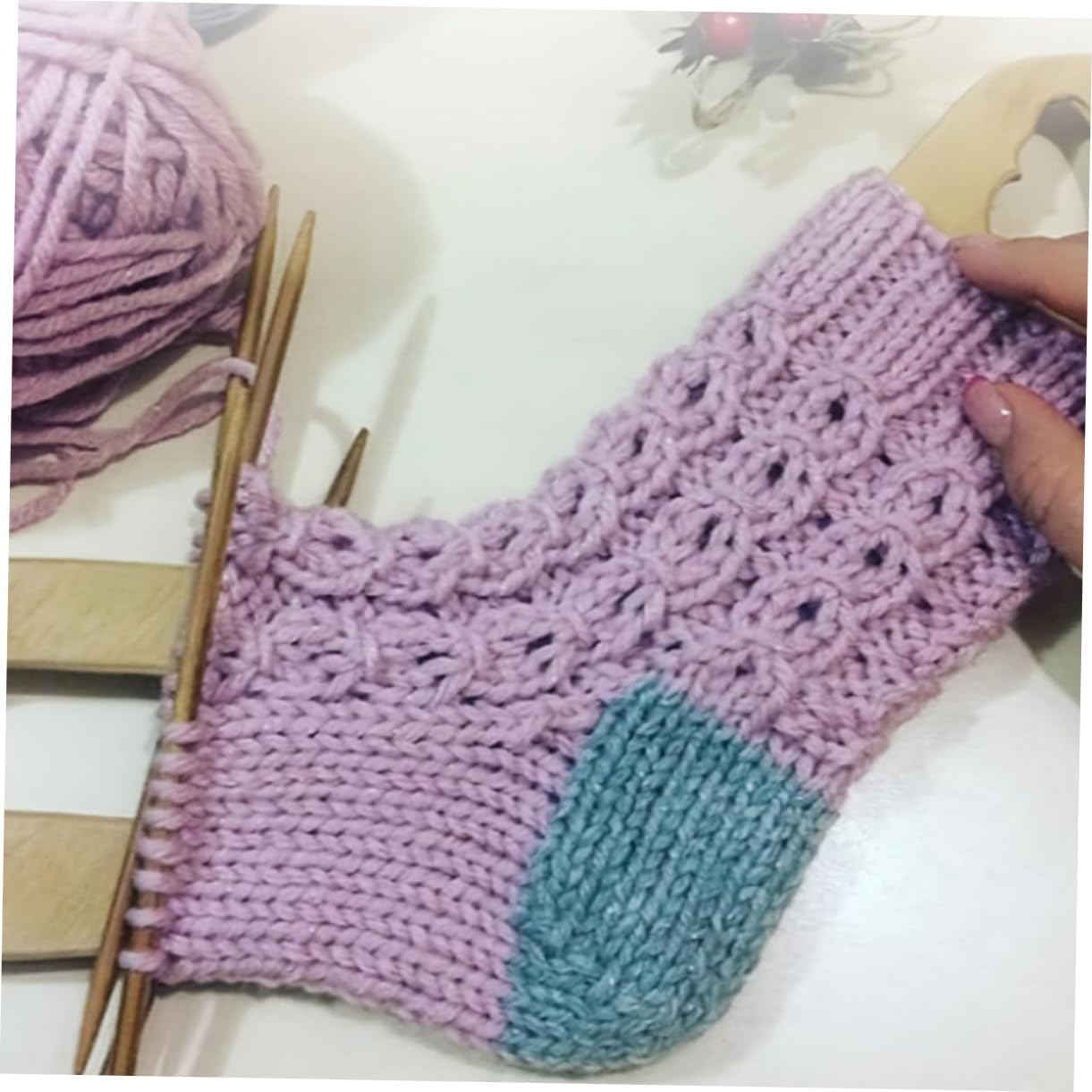 HOODANCOS 2Pairs Wooden Sock Blockers for Knitting DIY Sock Display Molds Smooth Surface Design for Shape Crafting Tool for Sock Weaving and Knitting Fun image number 5