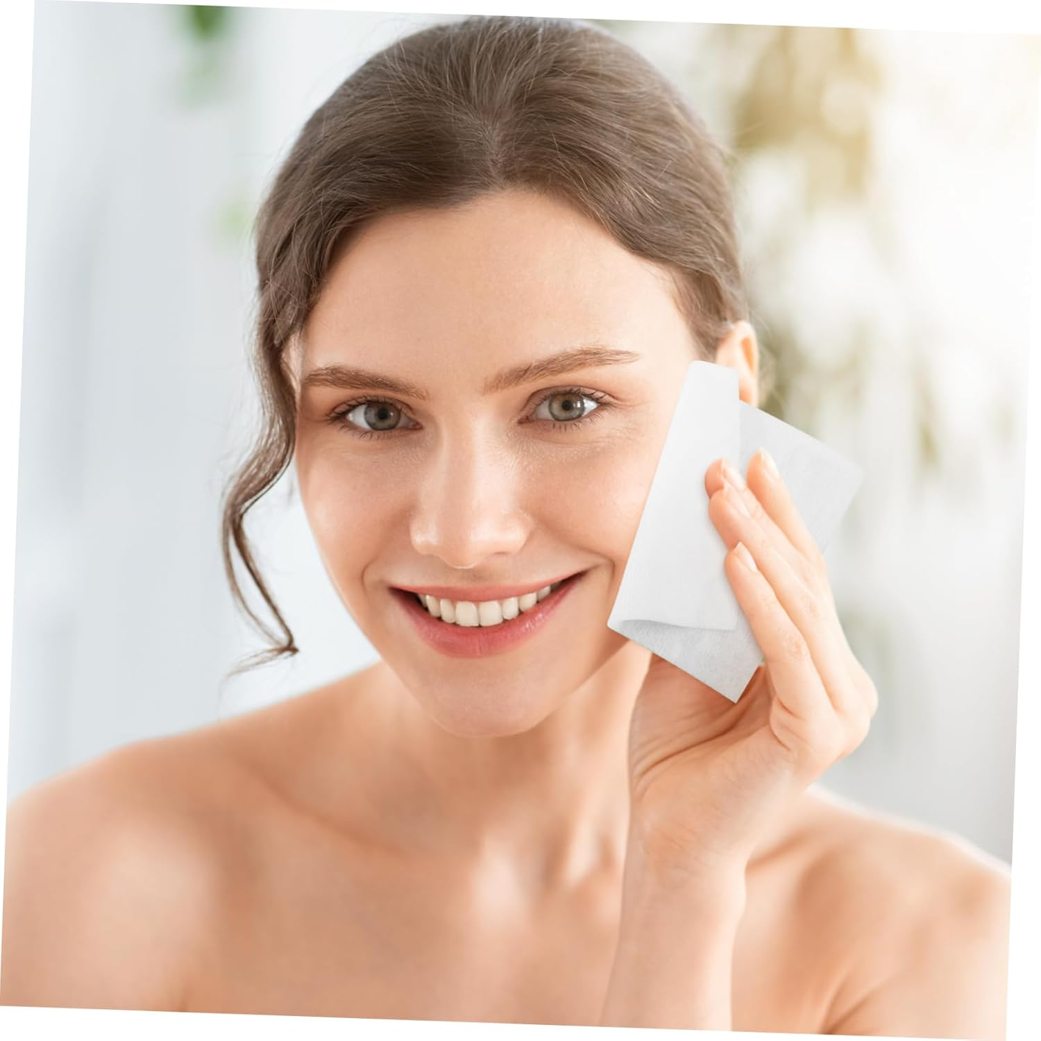 GARVALON Makeup Remover Pads Face Cleaner Pads 400Pcs 10X10Cm Non-Woven Fabric Single Use for Facial Makeup Removal Suitable for Sensitive Skin image number 1