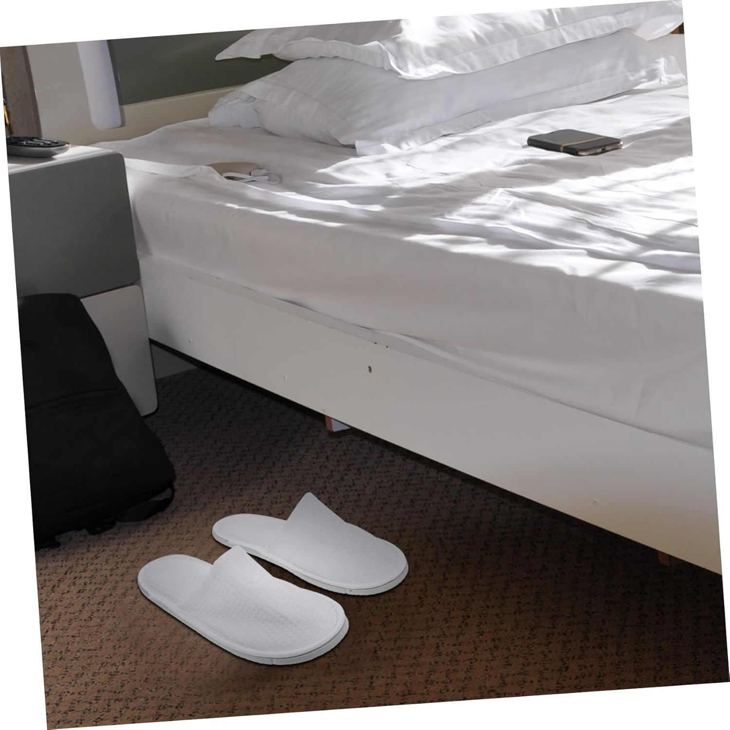 NIYANGLE 2 Pairs Disposable Travel Slippers Comfortable Hotel Salon Slippers for Guests Breathable Lightweight for and Travel Use image number 2
