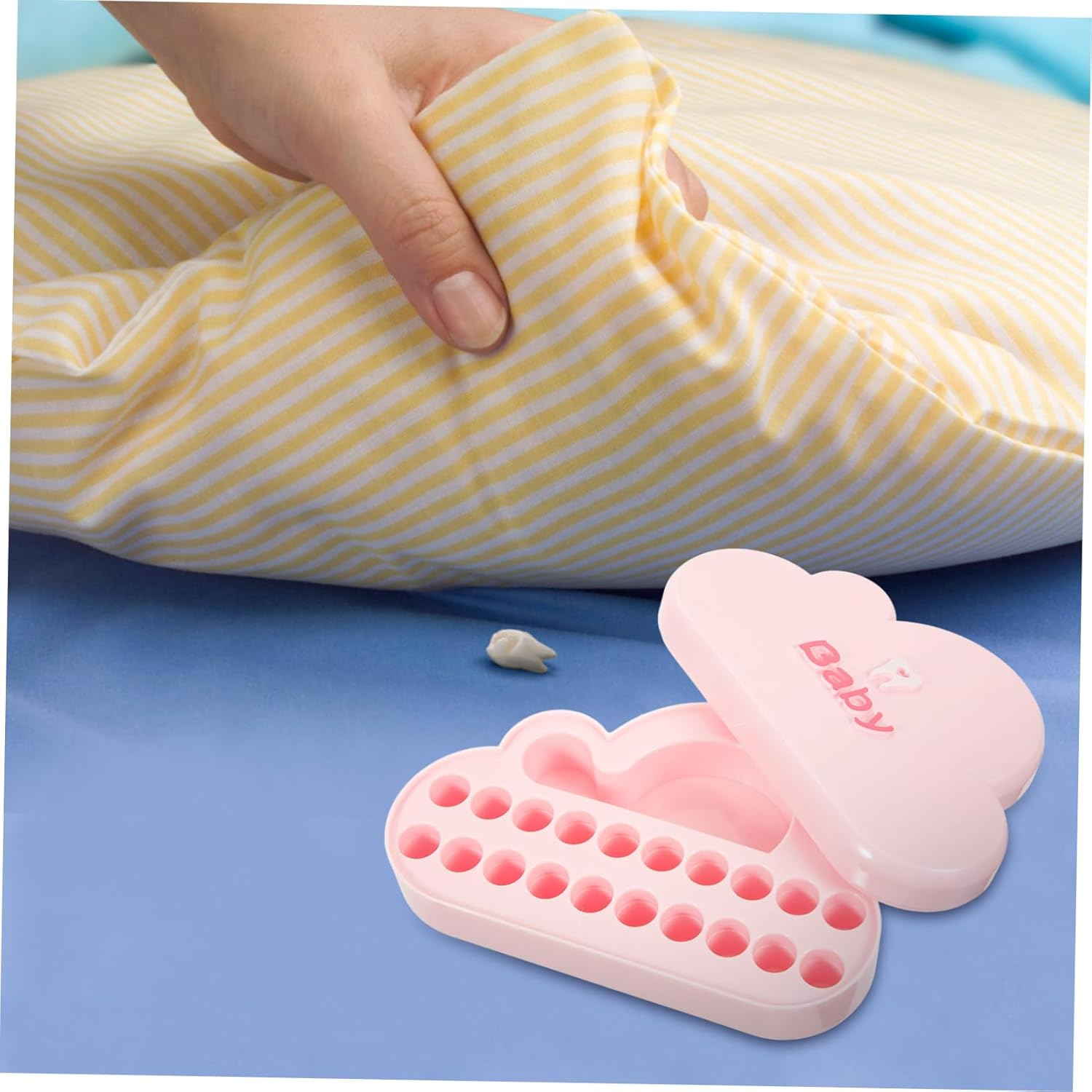 Boys and Girls Tooth Holder Large Capacity Tooth Storage Box Portable Keepsake Box Plastic Case image number 4