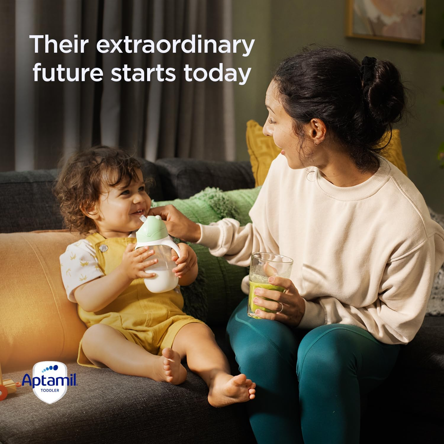 Aptamil Profutura 4 Premium Nutritional Supplement, Rich in Essential Nutrients and Synbiotic Blend, Toddler Formula with Omega-3 DHA, Easy to Prepare, from 3 Years, 900G image number 1