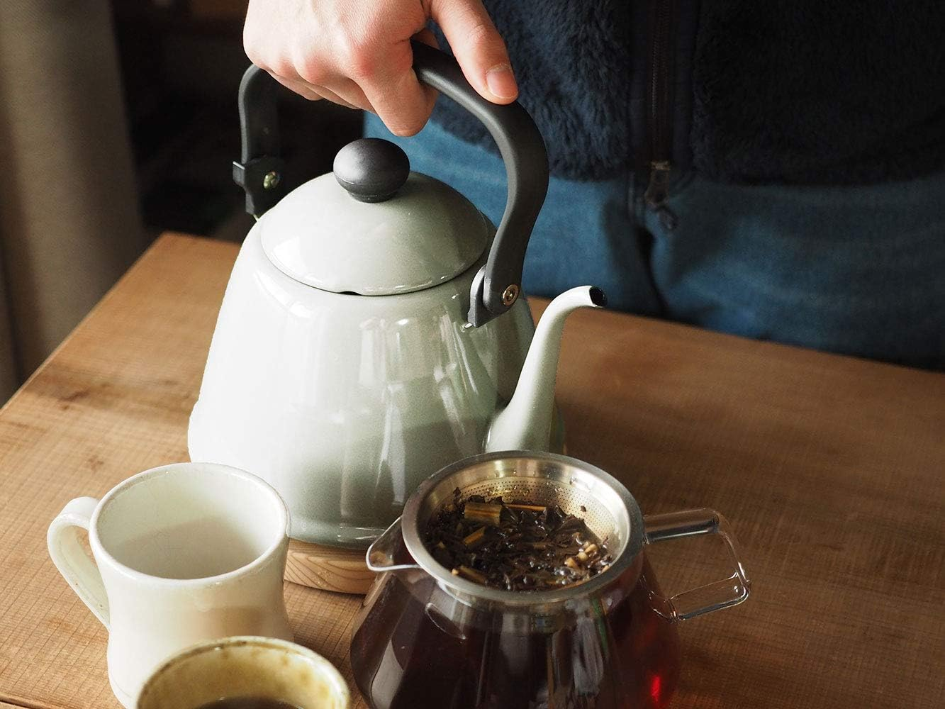 Noda Horo Drip Kettle II Hollow 0.6 Gal (2 L) Induction Compatible, Navy, Made in Japan DK-200NB image number 4