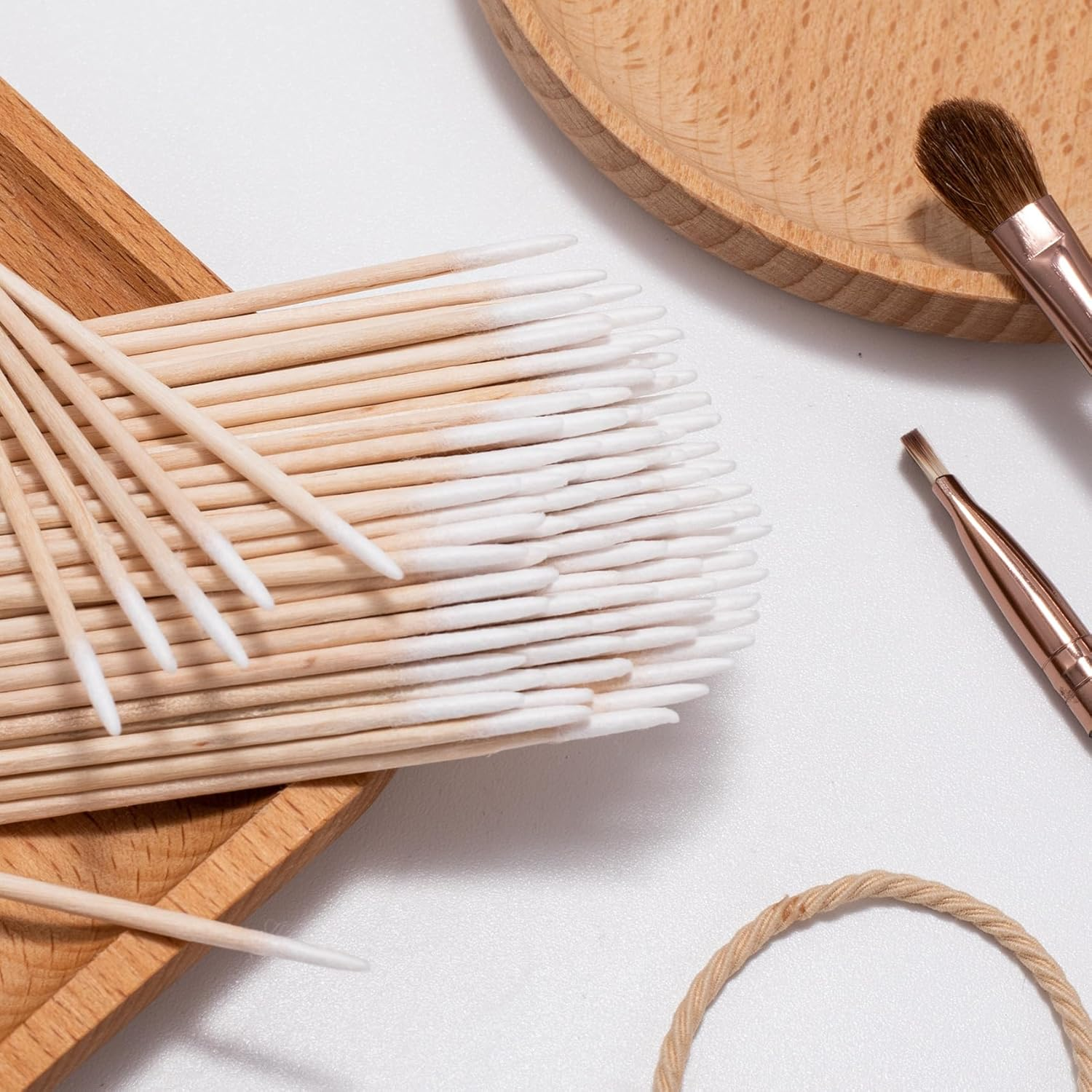 400 Pcs Pointed Cotton Swabs, Cotton Swabs Pointed Tips, Pointed Q Tips, Microblading Cotton Sticks, Precision Tip Cotton Swabs for Nails Clean, Makeup, Eyebrow, Tattoo (2.76'') image number 1