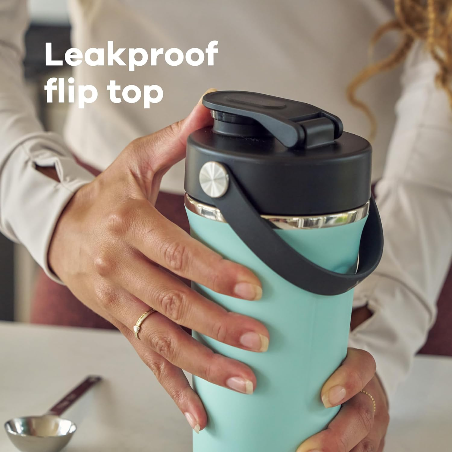 Hydro Flask 24 Oz Insulated Shaker Bottle Trillium image number 1