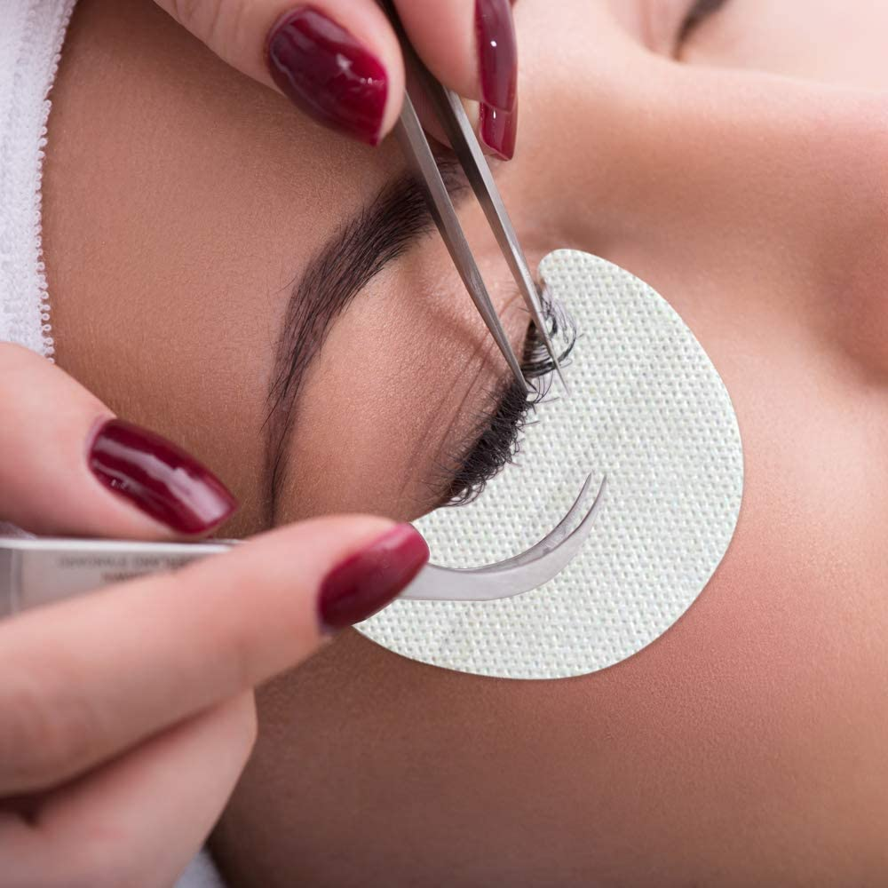 Sonku 150 Pcs Eyeshadow Stencils Pads, Eyeshadow Shields Lint Free under Patches for Eyelash Extensions,Tinting and Lip Makeup Residue image number 1