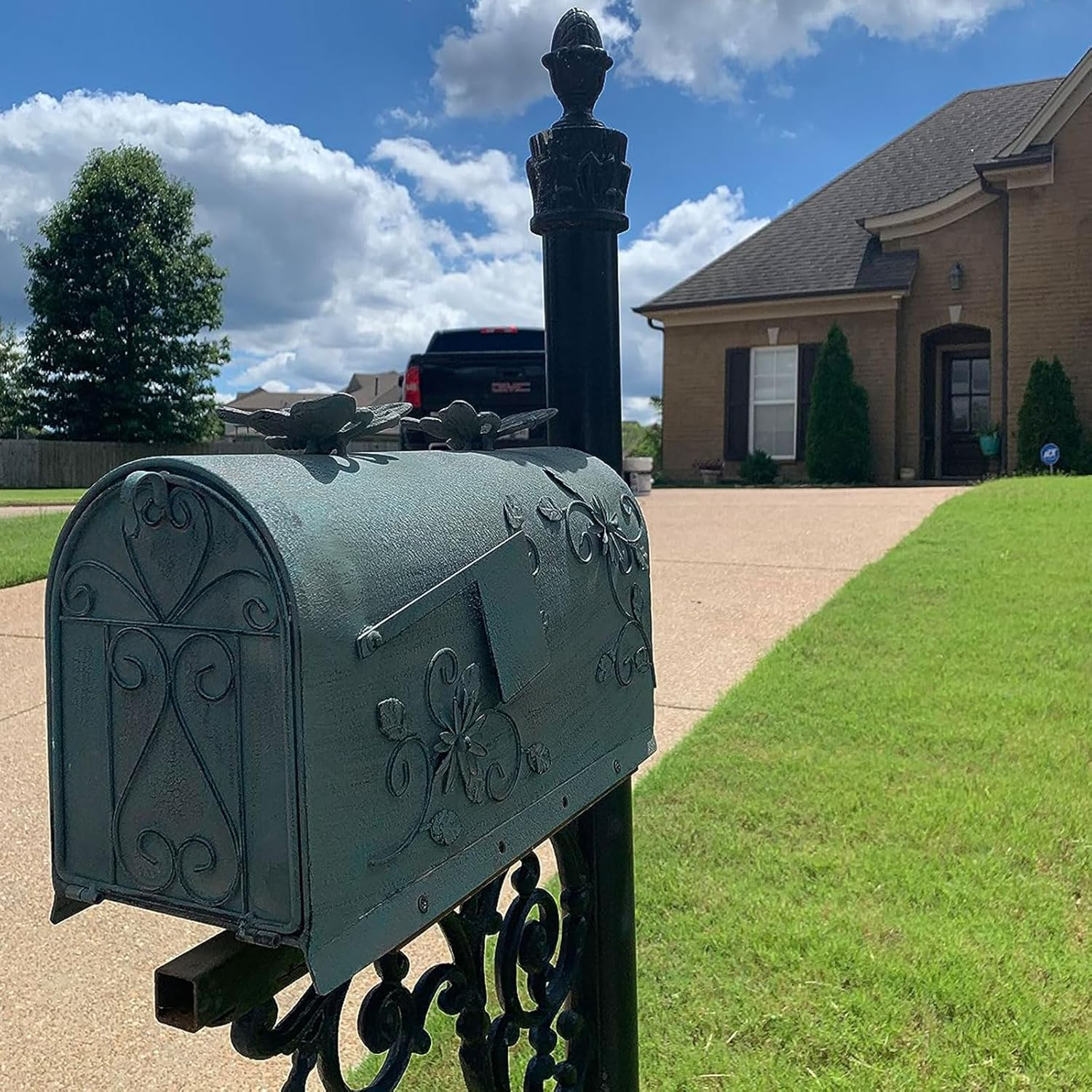 MEIYIHUI Heavy Duty Galvanized Steel Mailbox Post, Rural Mail Box Postal Storage Box with Butterfly Decoration (Vintage Green) image number 2