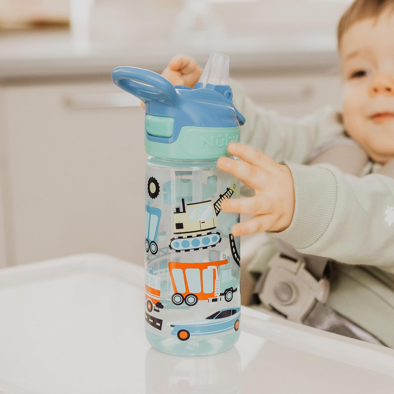 Nuby Super Quench Water Bottle - No Spill Active Toddler Sippy Cup | 540Ml / 19Oz |Carry Handle | Freeflow | Dishwasher and Steriliser Safe | Suitable Beaker for 18 Months plus (Traffic, Pack of 2)