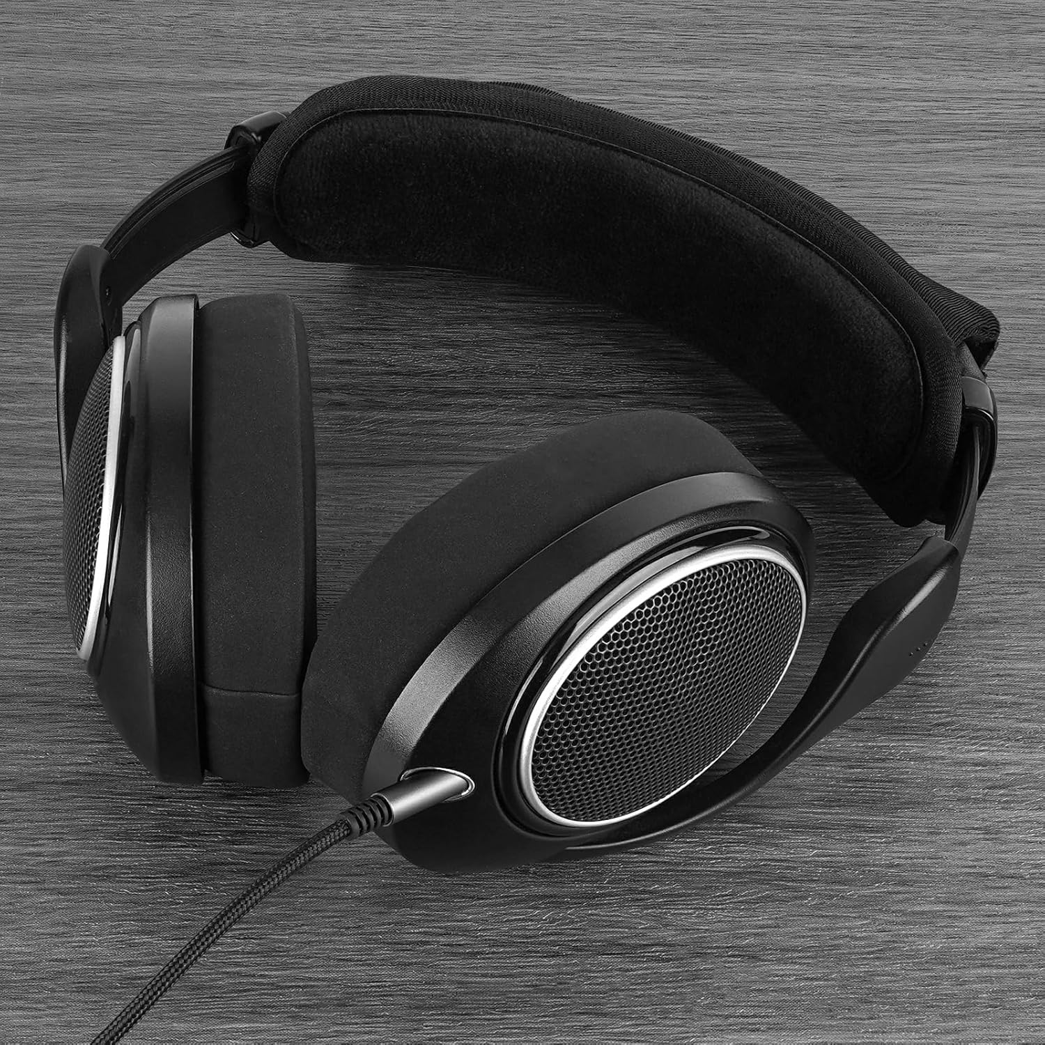 Geekria Audio Cable Compatible with Sennheiser HD 620S/599SE/599/598/598SE/560S/550/505/400PRO Headphones, 3.5Mm to 2.5Mm Braided Nylon Replacement Cord (Black 4Ft / 1.2 M) image number 5