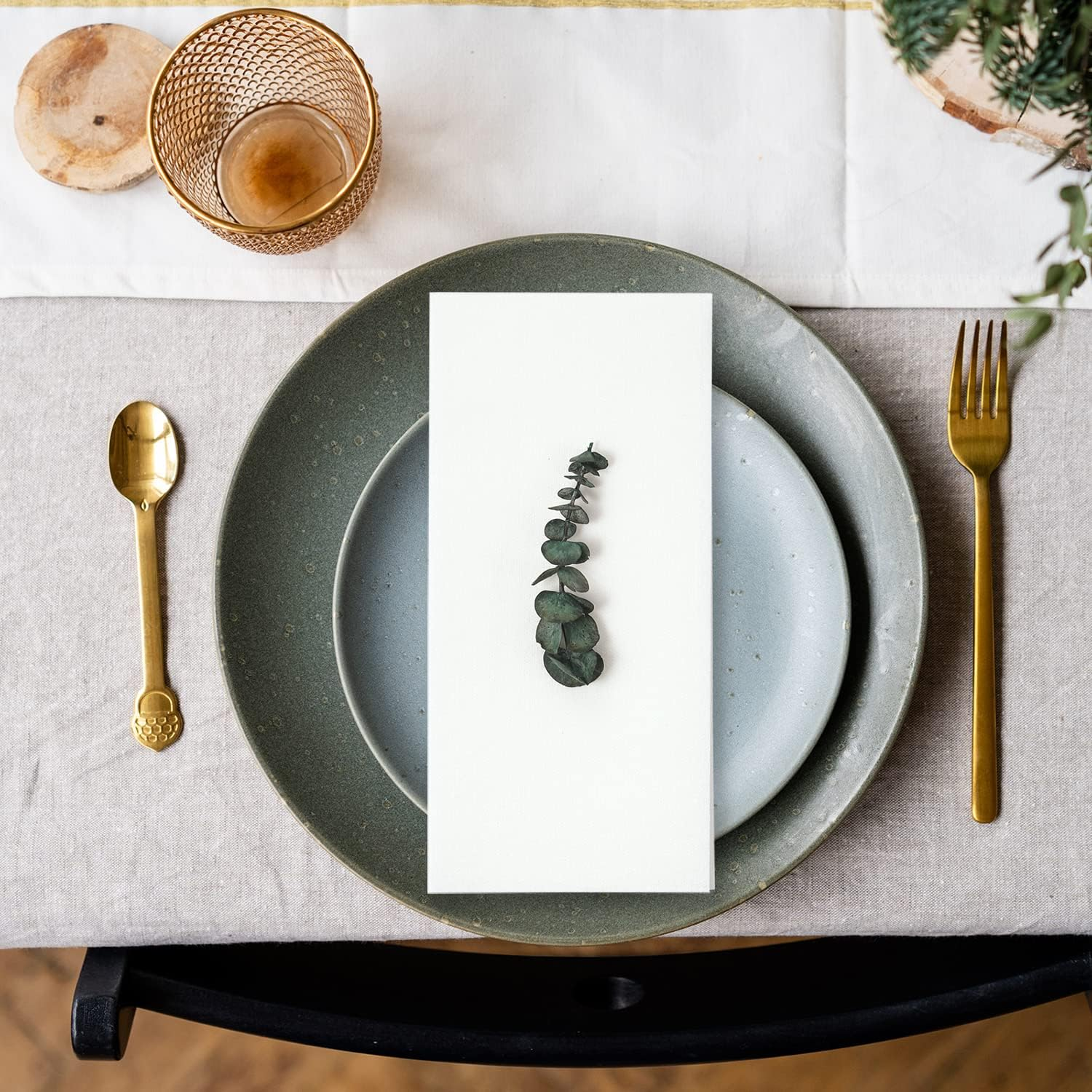 LEKOCH 100 Pcs Premium Large Disposable White Paper Napkins Guest Hand Paper Hand Towl Airlaid Dinner Napkins Linen Feel Wedding Napkins 43 * 30 Cm