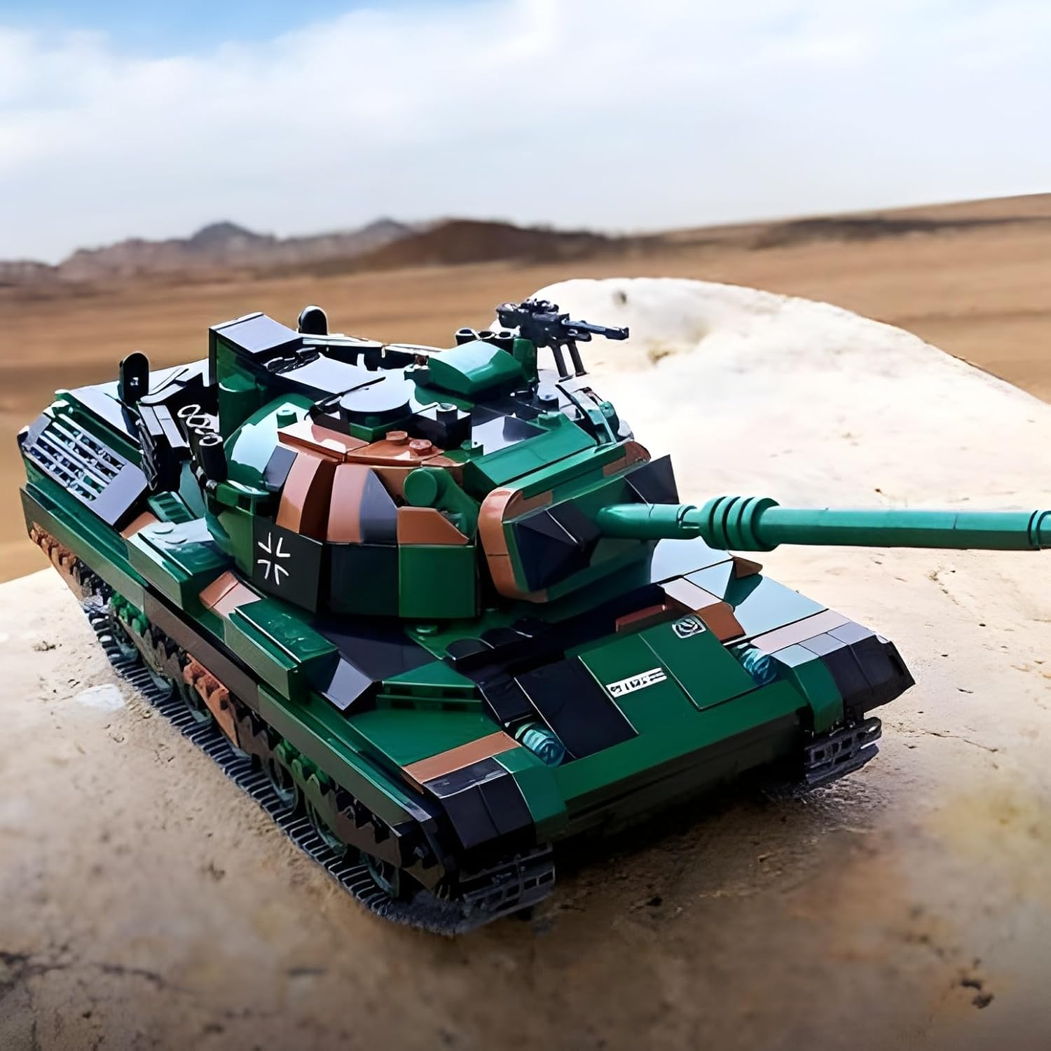 Ebortsin Technik Tank Building Blocks Set, WW2 Tank Clamping Blocks, Military Tank Toy, 1145 Pieces Building Blocks, Leopard 1 Tank Model Kit, Gift for Adults and Children - Pzh-2000 image number 6