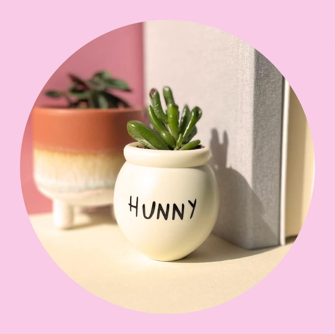 MAD Beauty Disney Winnie the Pooh Honeypot Honey Scented Bath Bomb 130G image number 3