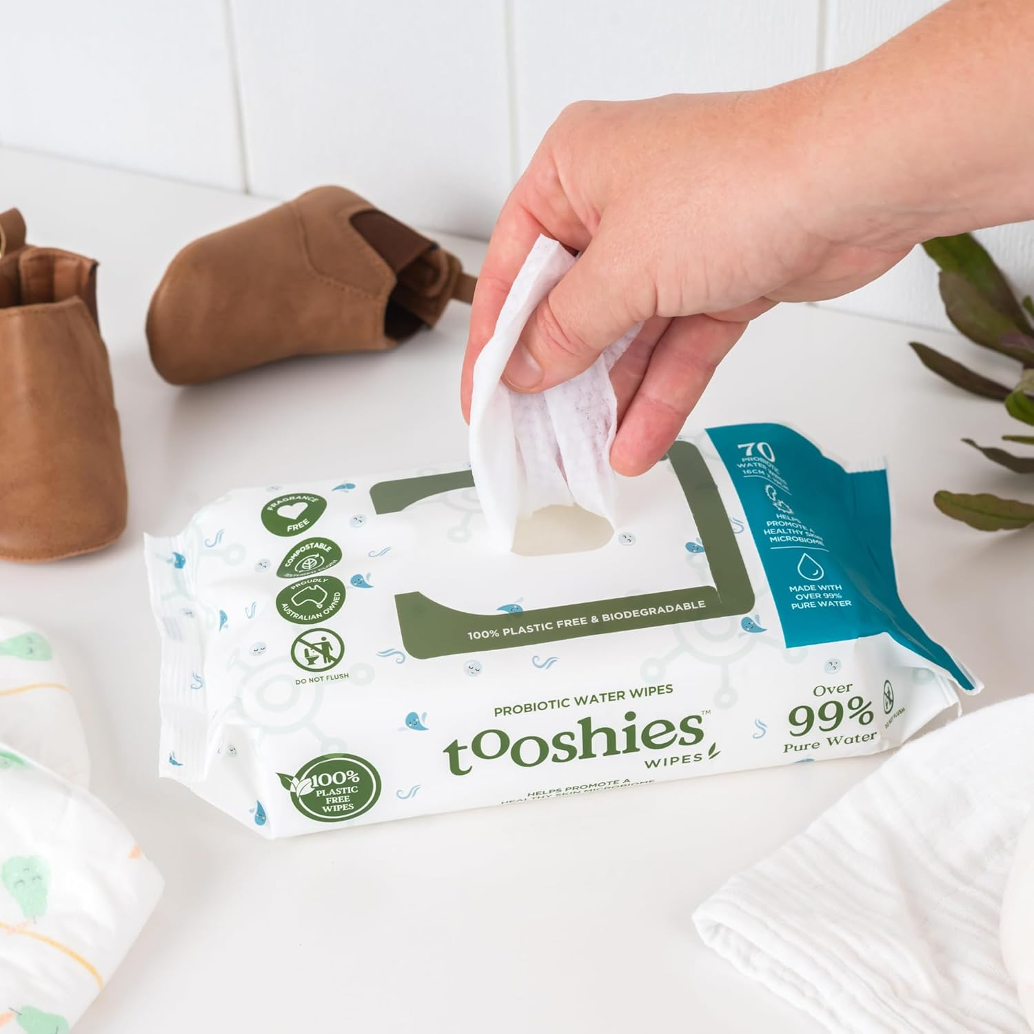 Tooshies Wipes | Probiotic Water Wipes | 100% Plastic Free | Biodegradable | Fragrance Free | 16 X 70Pk (1120 Wipes) image number 4