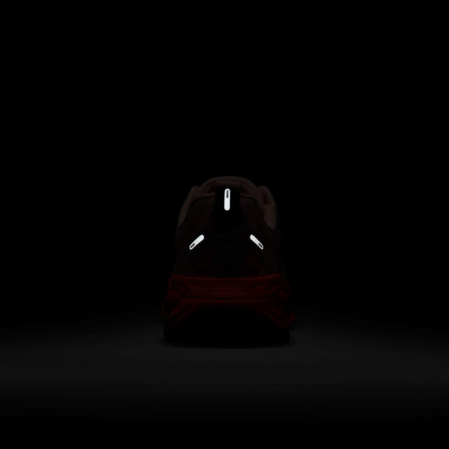 Nike Vomero 18 Women'S Road Running Shoes (HM6804-600, Atmosphere/Bright Crimson/Crimson Bliss/Black) image number 2