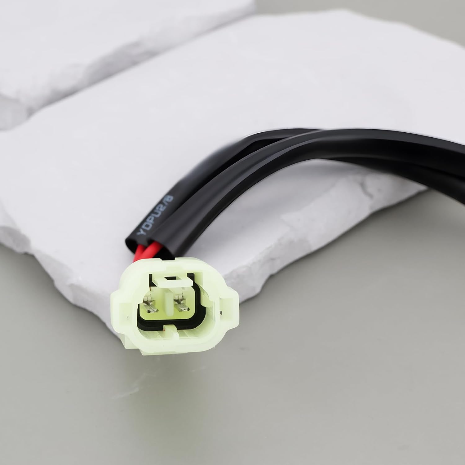 Emsea Motorcycles One to Two Power Splitter Compatible with Honda CB500X/F/R CB650F 15Cm image number 3