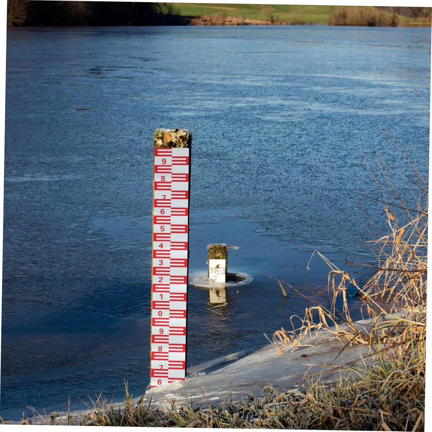 POPETPOP Reflective Self-Adhesive Pool Water Level Gauge Corrosion-Resistant Ruler with Clear Scale for Accurate Measuring and Easy Installation image number 3