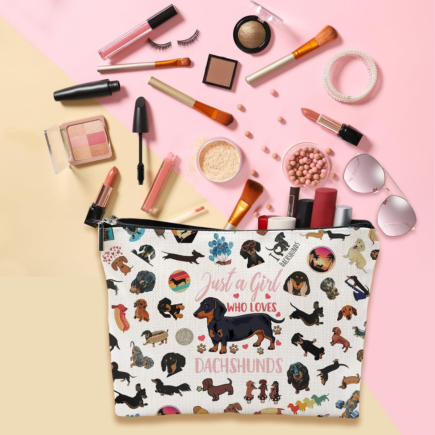 Cosmetic Bag for Girls Dachshund Makeup Bag with Zip for Girlfriend Dachshund Gifts for Animal Lovers Portable Toiletry Bag Women for Travel Everyday Life
