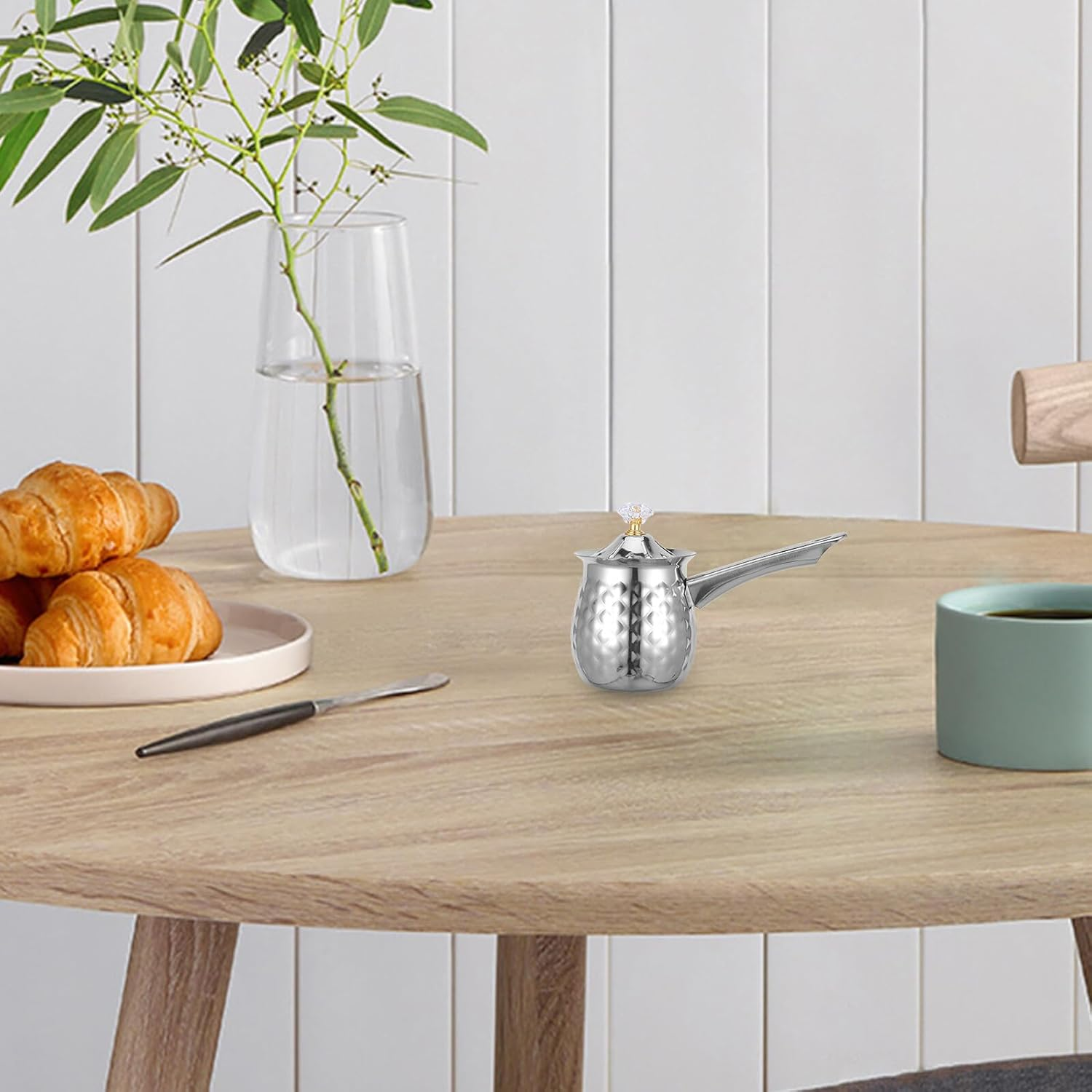 ABOOFAN Stainless Steel Milk Pitcher Household Steaming Pitcher with Ergonomic Handle for Espresso Latte Art Cappuccino Frothing Clean Milk Frothing Cup for Coffee Brewing Random Color image number 1