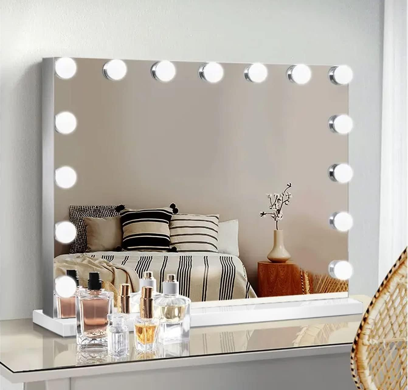 Skyteck Tabletop Makeup Mirror Large 100Cm X 70Cm Mirror Vanity Cosmetics LED 15 Bulbs Hollywood Makeup Mirror for Bedroom, Dressing Room ML-DS06 image number 4