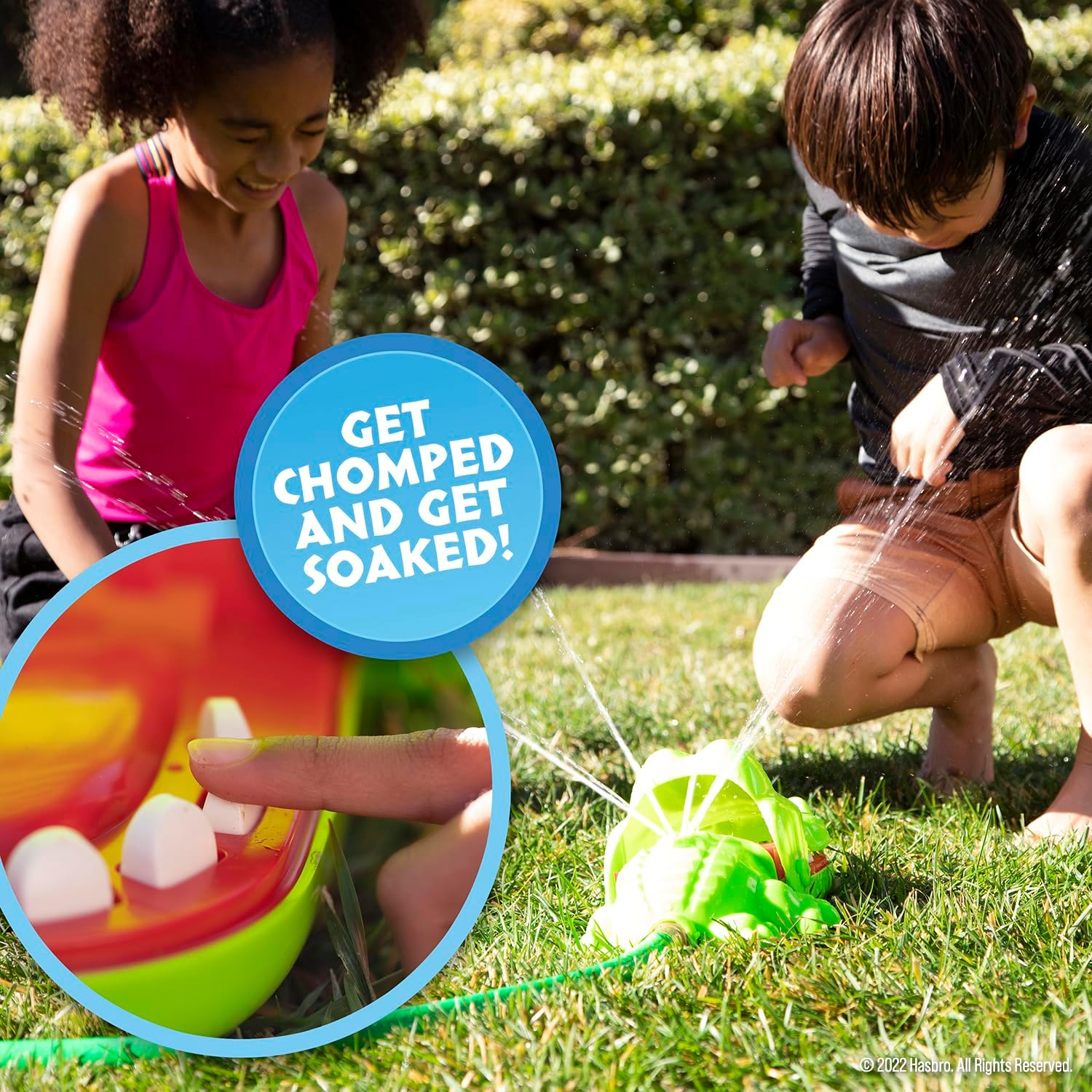 Hasbro Crocodile Dentist Splash Water Game for Kids &ndash; Backyard Sprinkler Outdoor Games for Summer Fun image number 5