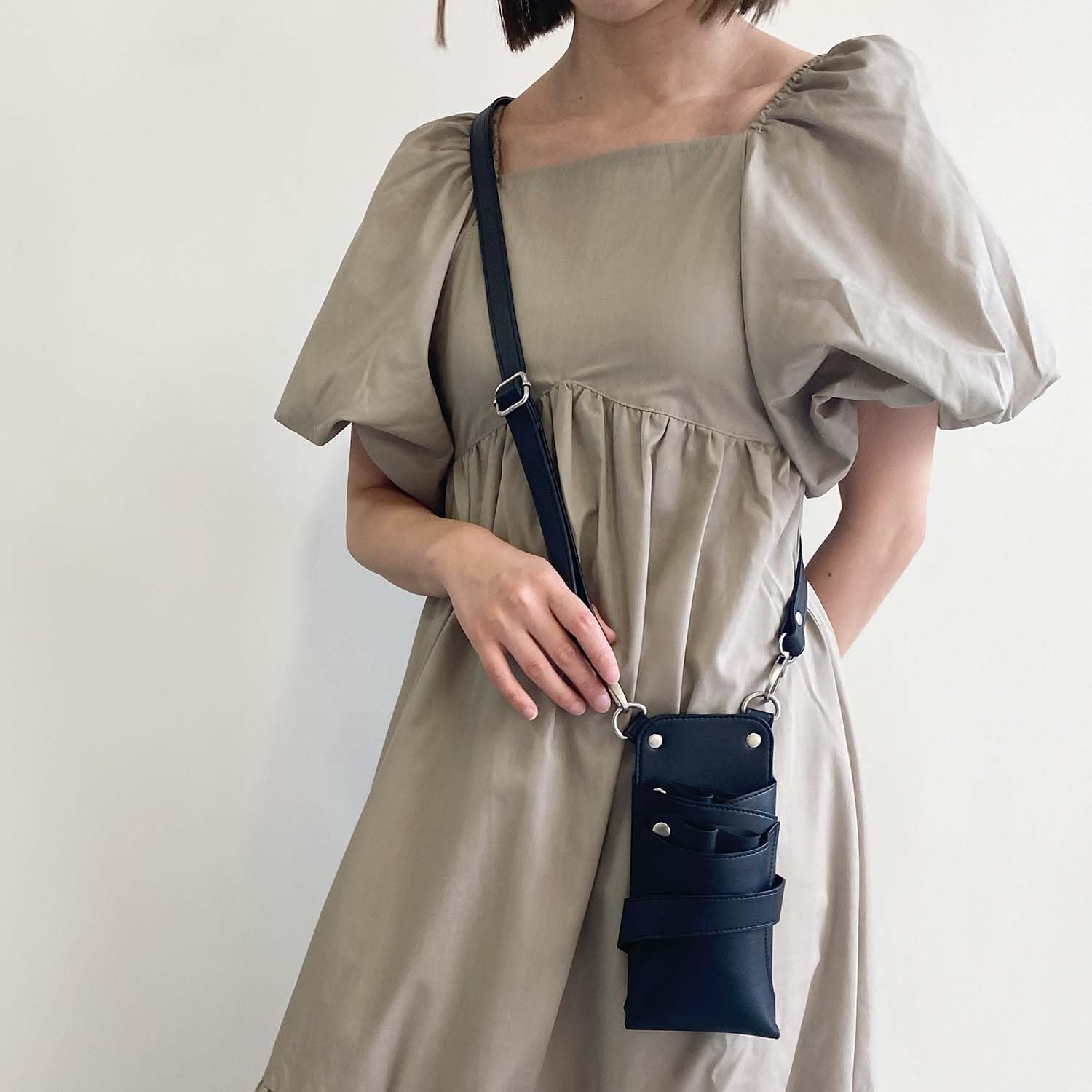 Dees Products Olbia Scissor Case, Black image number 2