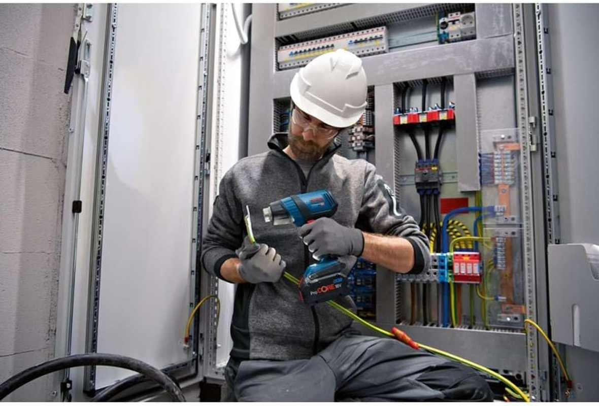 Bosch Professional 18V System GHG 18V-50 Cordless Heat Gun (Excluding Batteries and Charger, Incl. GHG 18V-50, Reflector Nozzle, 32 X 33 Mm, Reduction Nozzle, 9 Mm, in Carton) image number 5