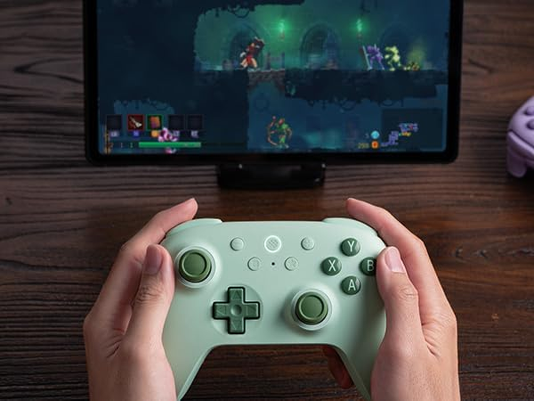8Bitdo Ultimate 2C Wireless Controller for Windows PC and Android, with 1000Hz Polling Rate, Hall Effect Sensing Joysticks and Hall Triggers, and Remappable L4/R4 Bumpers (Green) image number 4