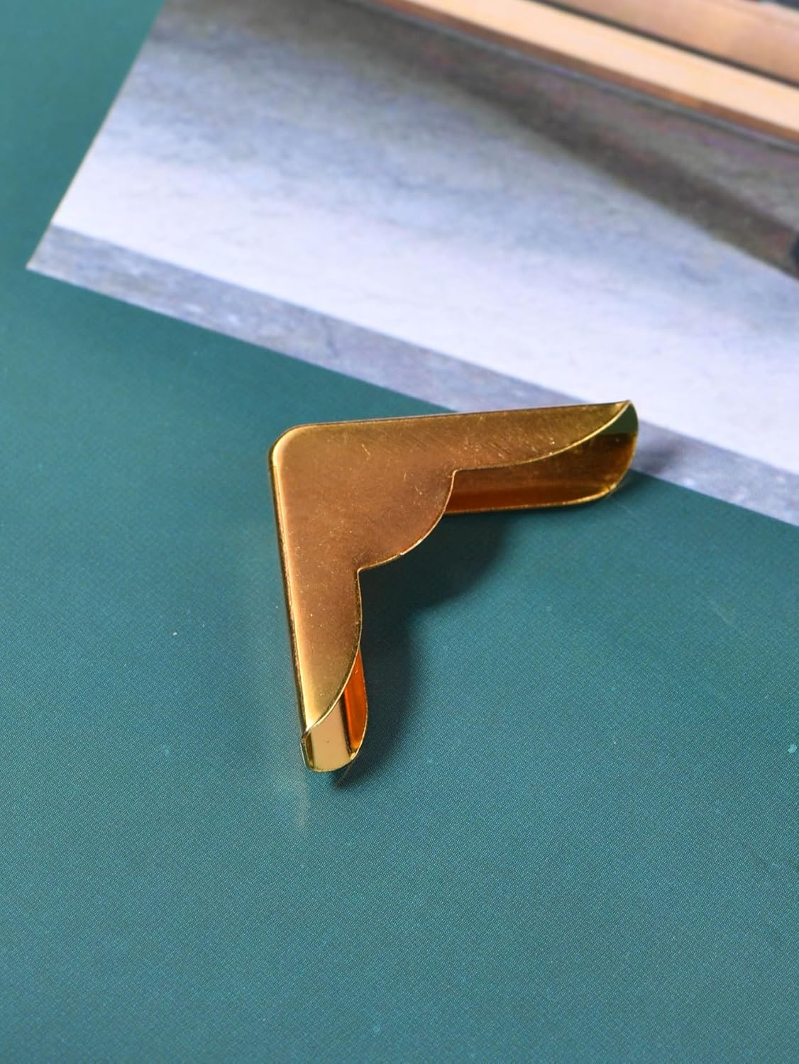 Metal Book Corner Protectors Edge Cover Guard 22 X 22 X 4Mm Gold Tone 30Pcs (Gold, One Size) image number 4