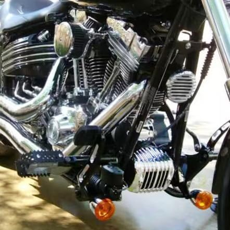 Voltage Regulator Cover Trim Fairing Protector Fit for Harley Softail FXS FXSB FLSTSB FXSTC 2001&ndash;2017 Chrome Guard Accessory for Motorcycle Engine Front Protection