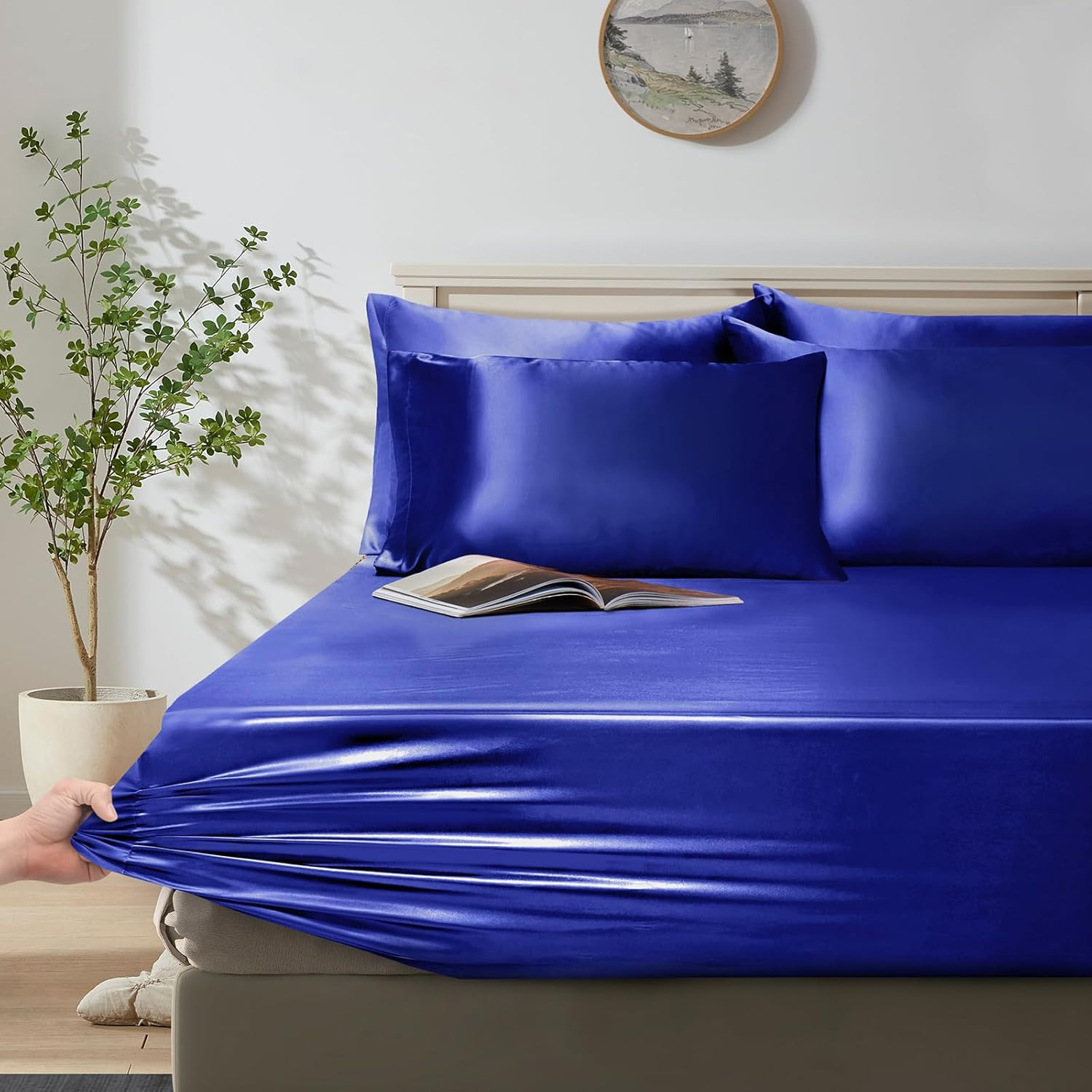 Manyshofu Royal Blue Satin Duvet Cover Set, Queen Size - 6Pc Bed Linen Set with Fitted Sheet & 4 Pillowcases image number 4