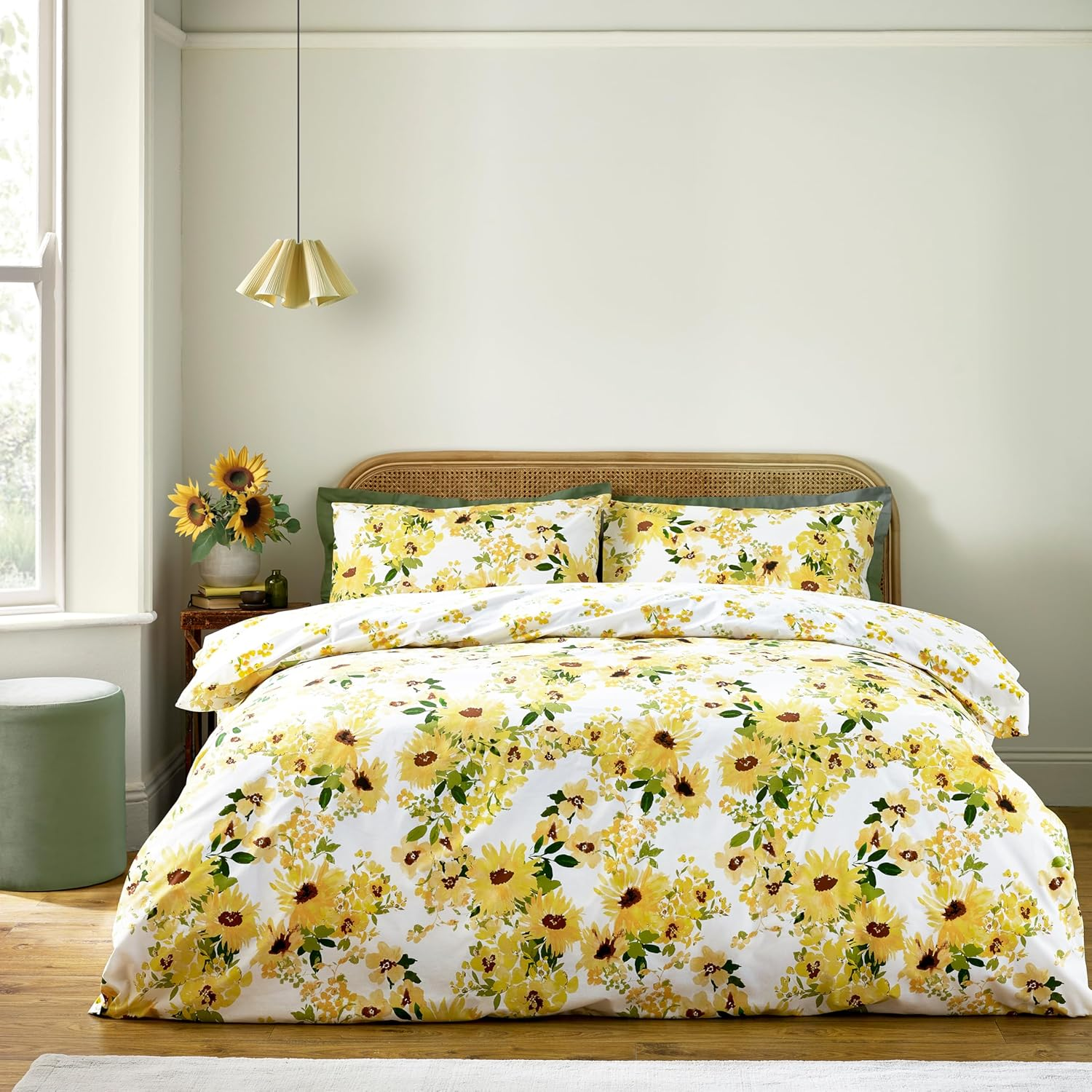 Catherine Lansfield Sunflowers Reversible King Duvet Cover Set with Pillowcases Yellow image number 2