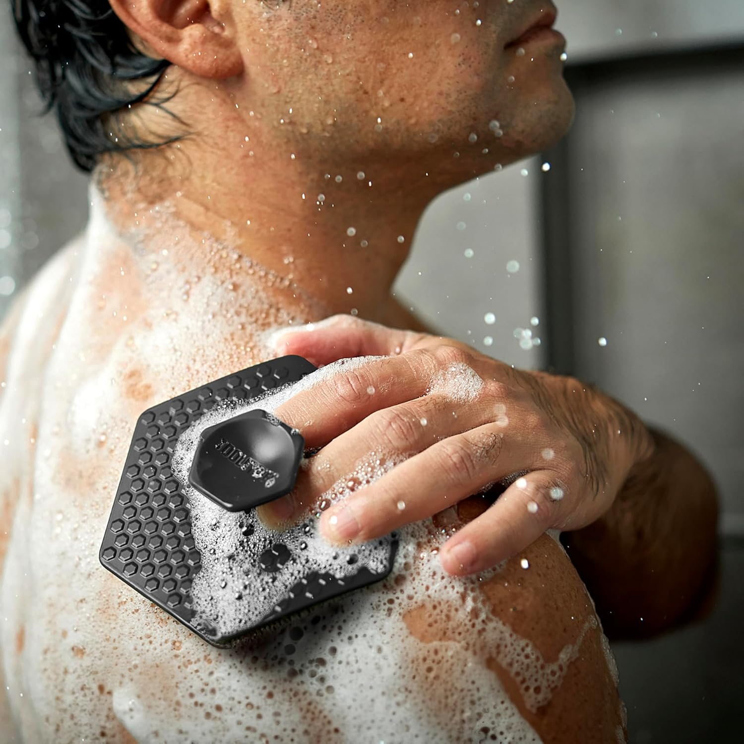 TOOLETRIES Men'S Body Kit - Silicone Shower Scrubber & Outback Bourbon Body Wash with Tazman Pepper, Deep Cleans & Exfoliates Skin, Superior Lather image number 1