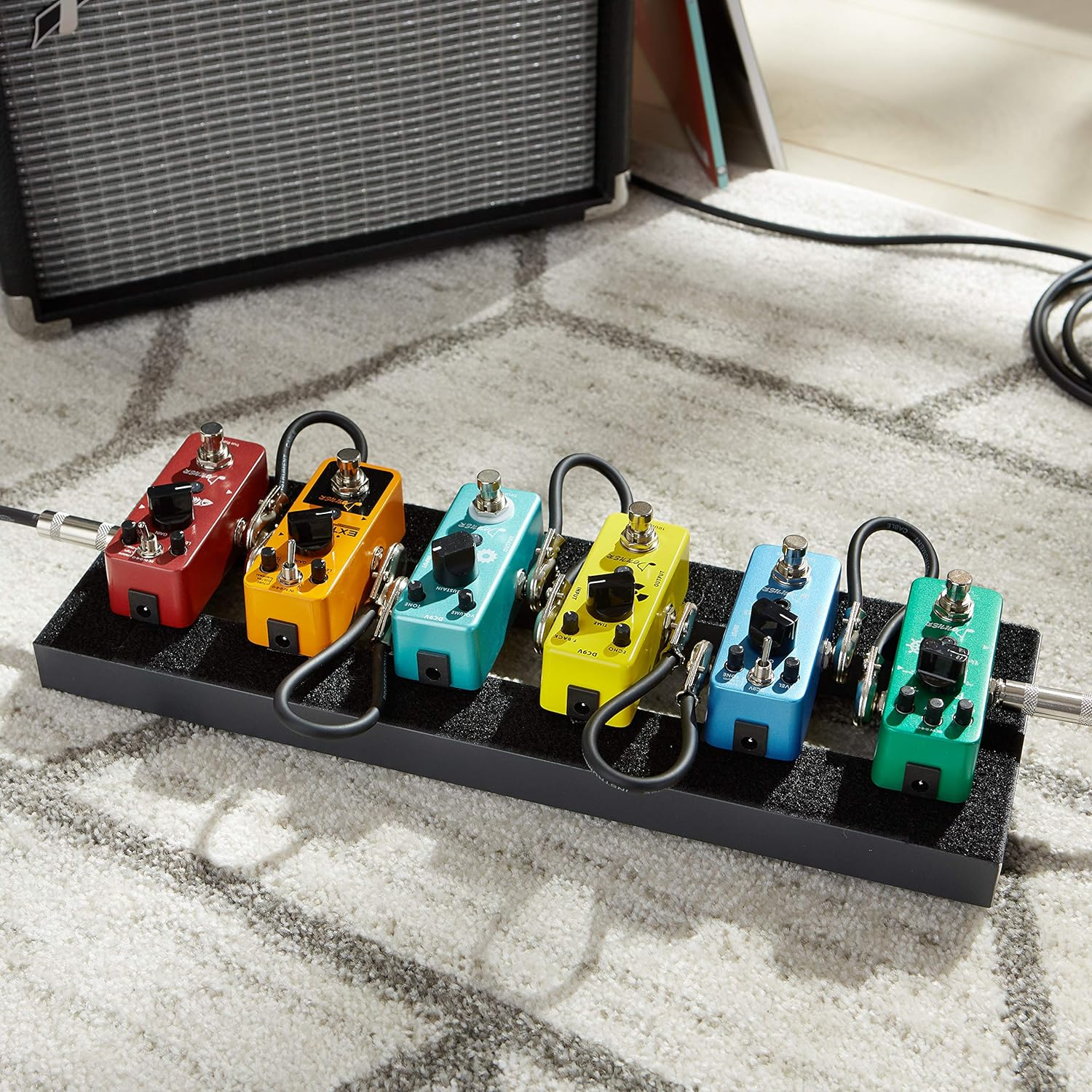 Amazonbasics 1/4 Inch Guitar Patch Cable - Right Angle, 15.2 Cms Length, Pack of 6 image number 1