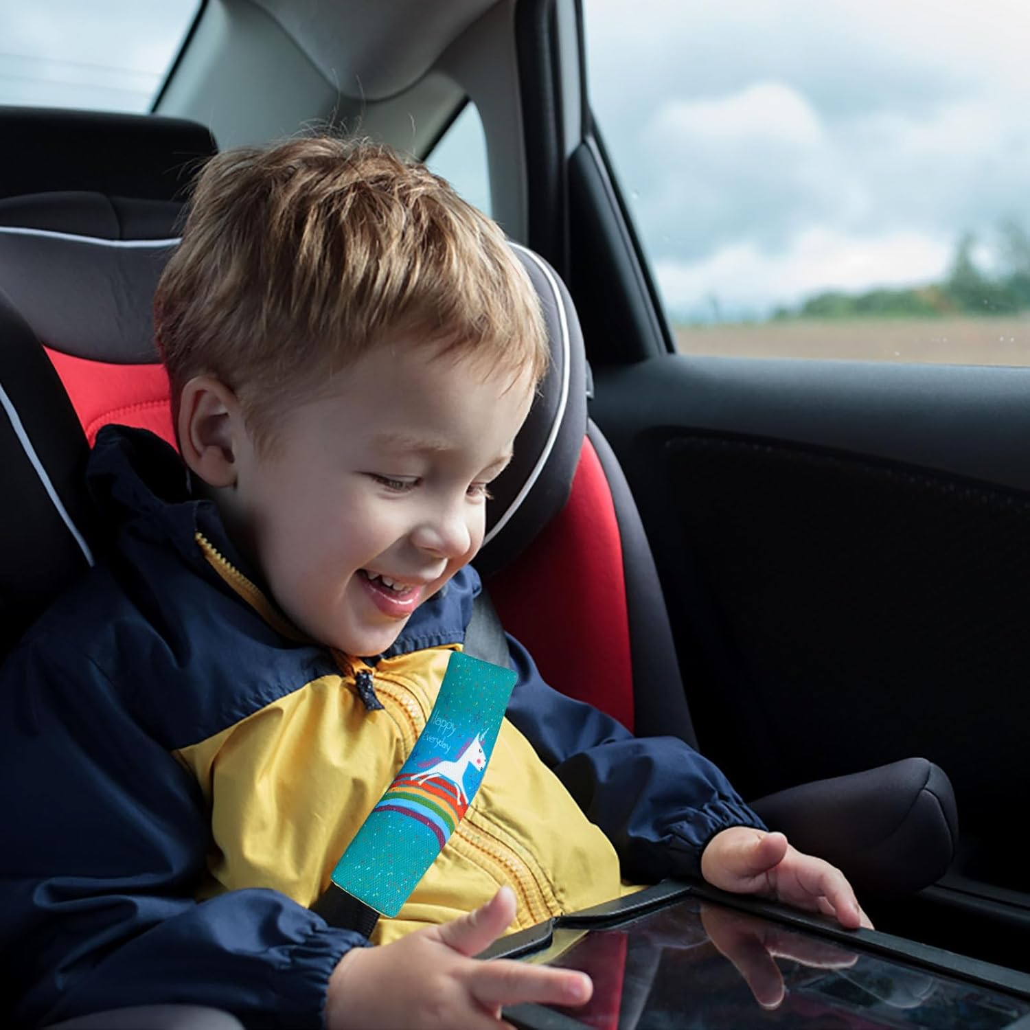 Pack of 2 Seat Belt Pads, Children, Children'S Car Seat Belt Pads, Seat Belt Pads with Dinosaur Motif, Cartoon Printed Shoulder Pads, Soft and Comfortable Car Shoulder Pads (Unicorn) image number 3