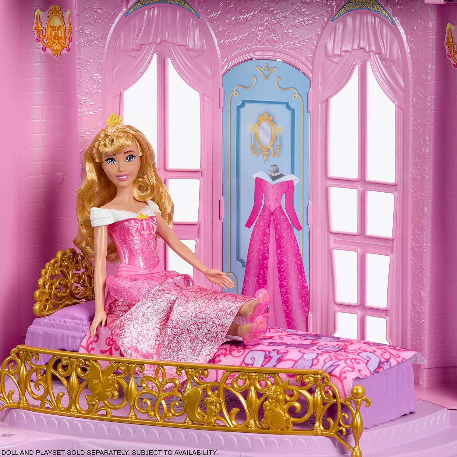 Mattel Disney Princess Toys, Ultimate Castle 4 Ft Tall with Lights & Sounds, 3 Levels, 10 Play Areas and 25+ Furniture & Pieces, Inspired by Disney Movies image number 4