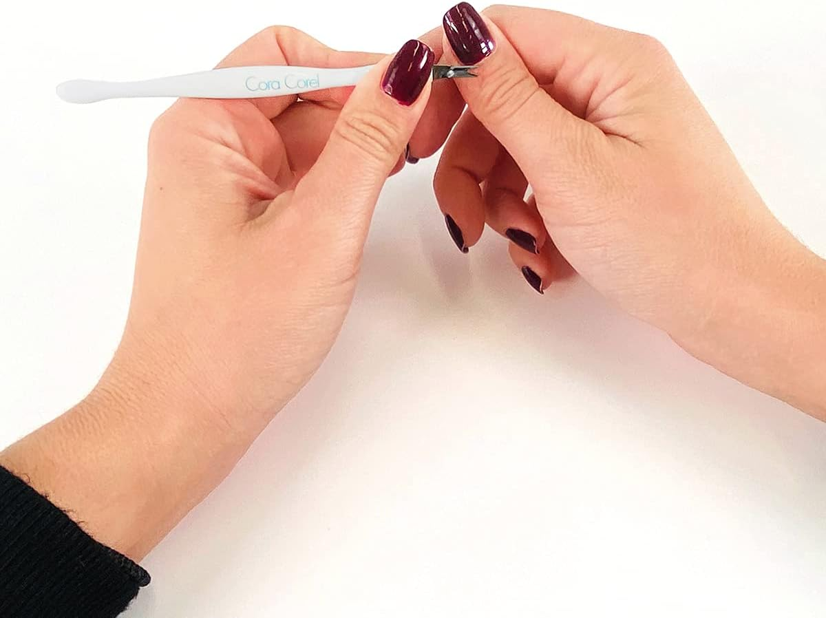 Cora Corel - Cuticle Slicer - Cuticle Slicer Easily and Gently Removes the Brittle Skin of the Nail Edges. image number 3