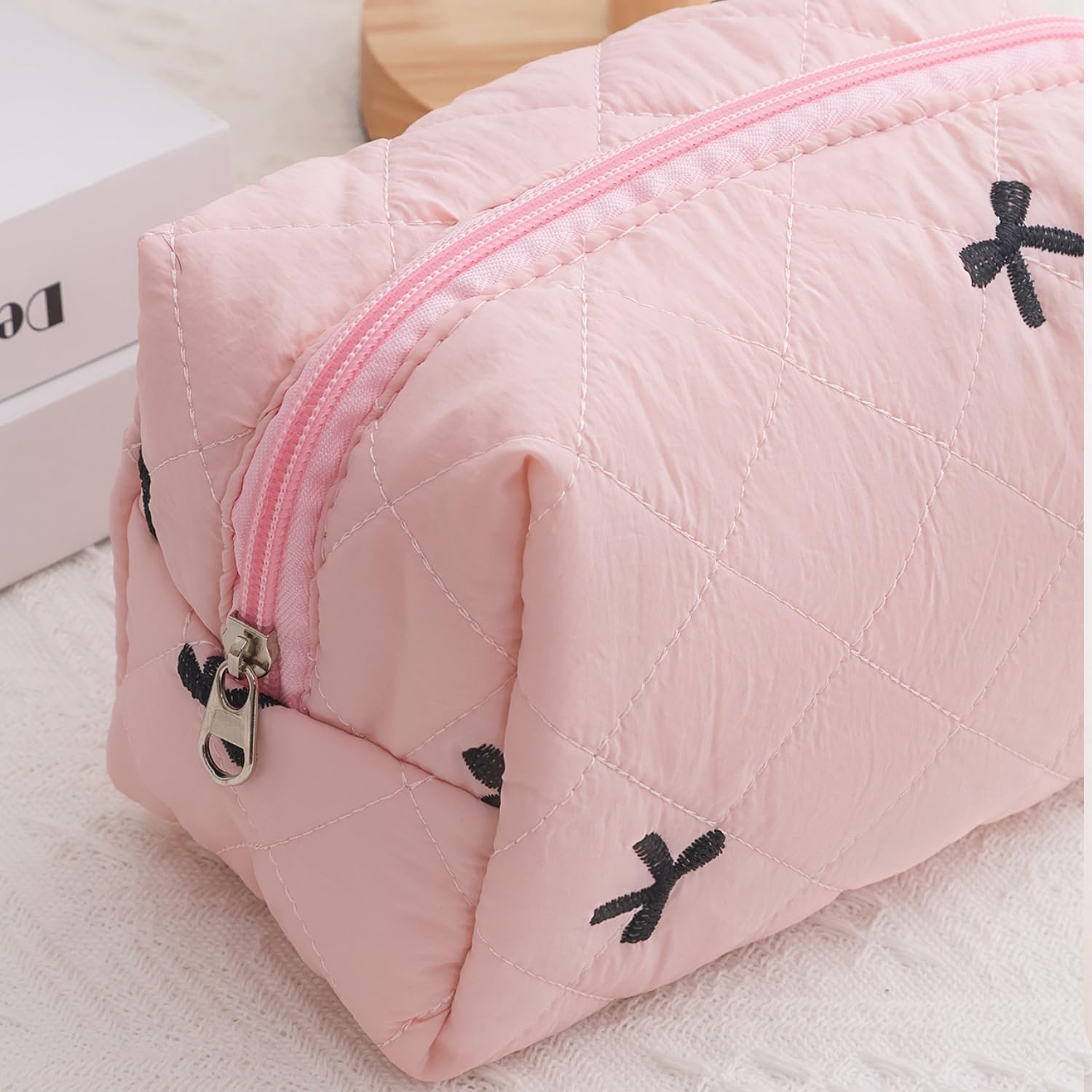 DDPOND Small Quilted Makeup Bag Coquette Mini Cosmetic Bags Aesthetic Trave Purse Cute Bowknot Pouch for Women Travel Toiletry Organizer Case (Pink) image number 5