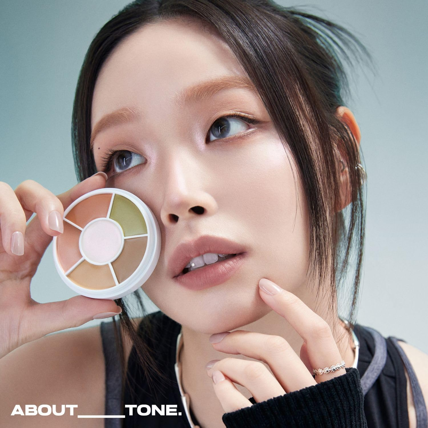 ABOUT TONE Designing Multi Palette All-In-One Palette Concealer Corrector Highlighter Contour Shading Shaping Buildable Blendable Longlasting High Adherence Full Coverage Dark Circles Blemish Redness image number 6