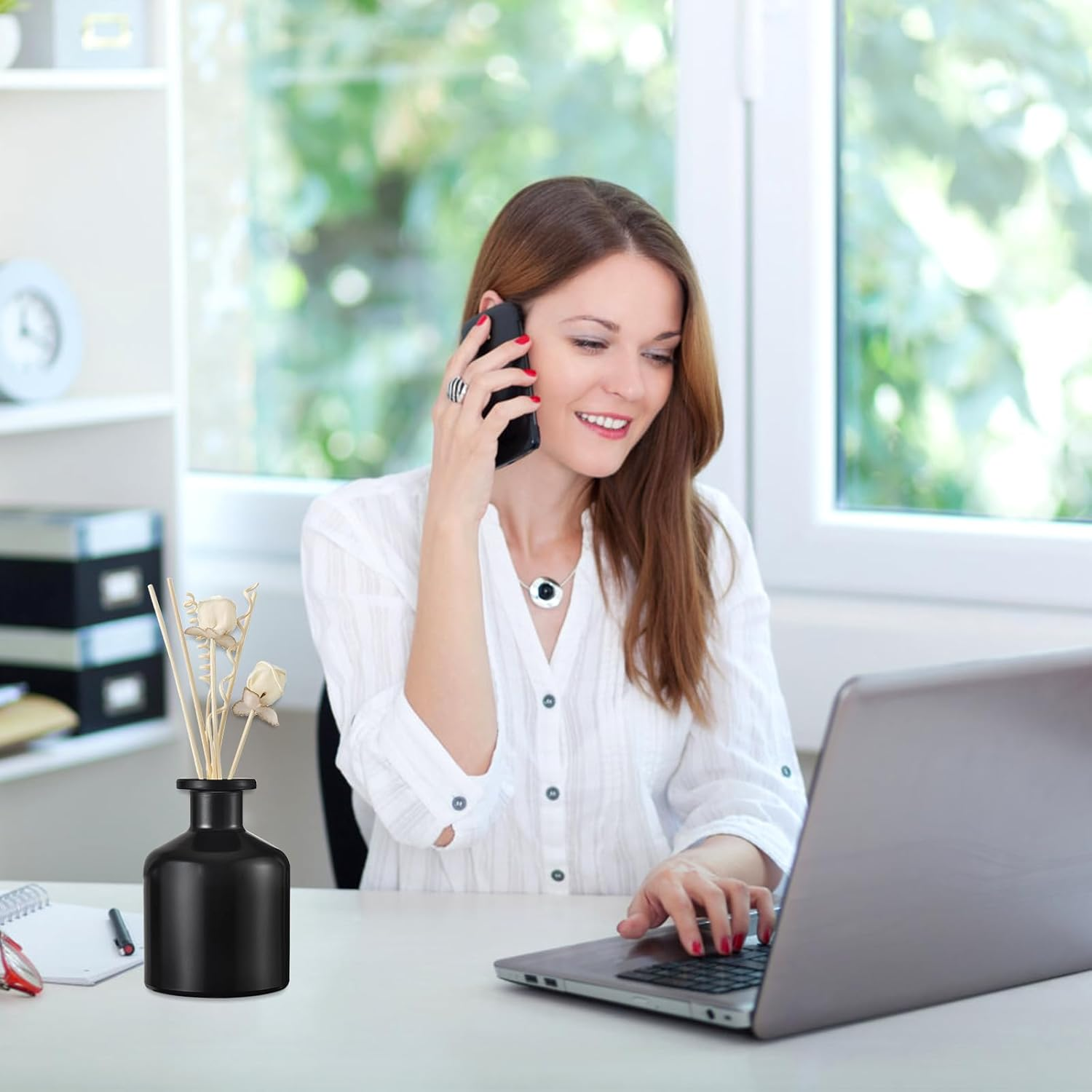 DEARBAG Set of 2 Black Glass Diffuser Bottles Set, 200 Ml Matte Glass Bottles for Room Fragrance Diffuser, Empty Diffuser Bottle, Aroma Diffuser Bottles Container for Essential Oils, Aromatherapy image number 3