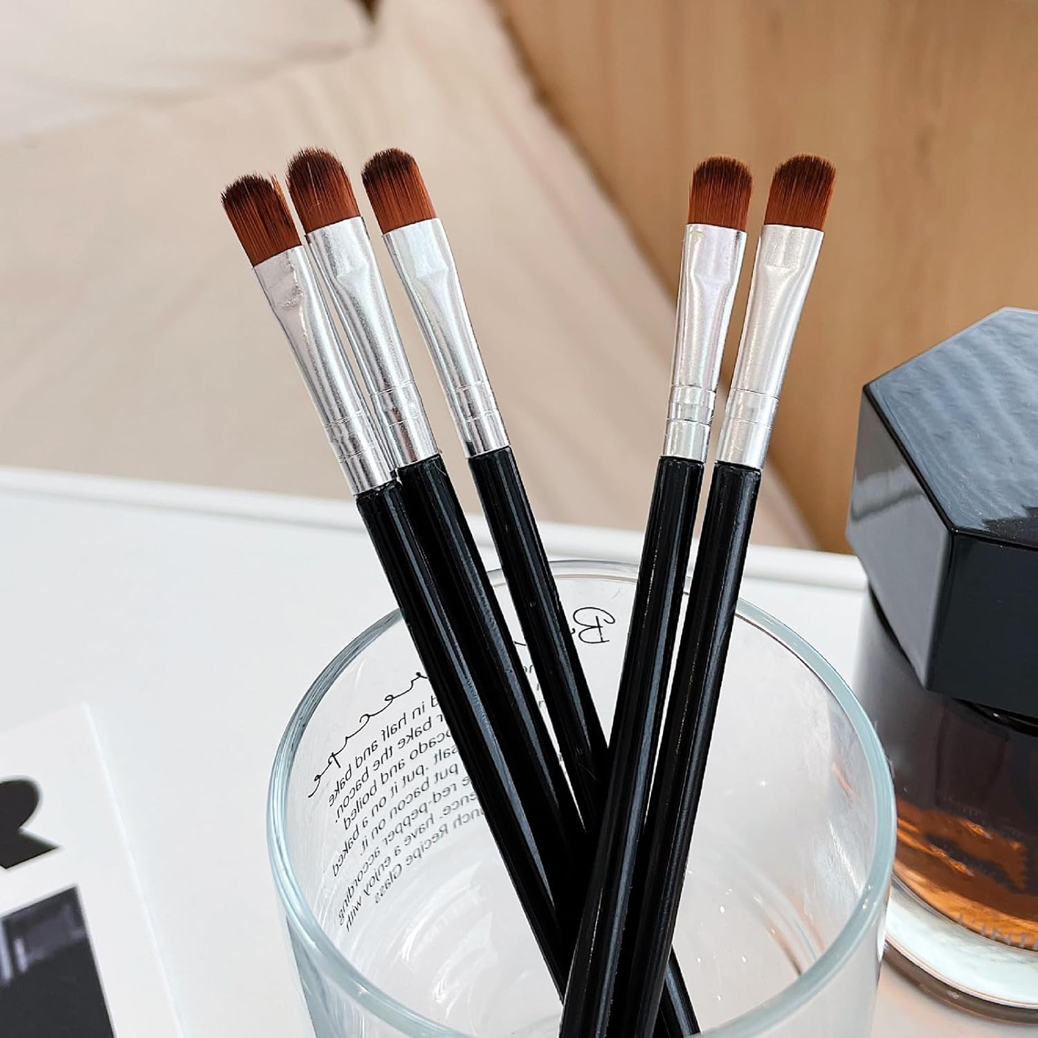 DAZISEN 3 Pcs Small Eyeshadow Brush - Eyeshadow Applicators Eye Makeup Brushes Eyeshadow Blending/Face Body Highlighter Foundation Concealer Makeup Brush