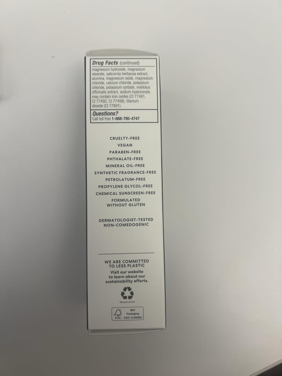 Paco Rabanne Complexion Rescue Tinted Hydrating Gel Cream, 35 Millilitre image number 5