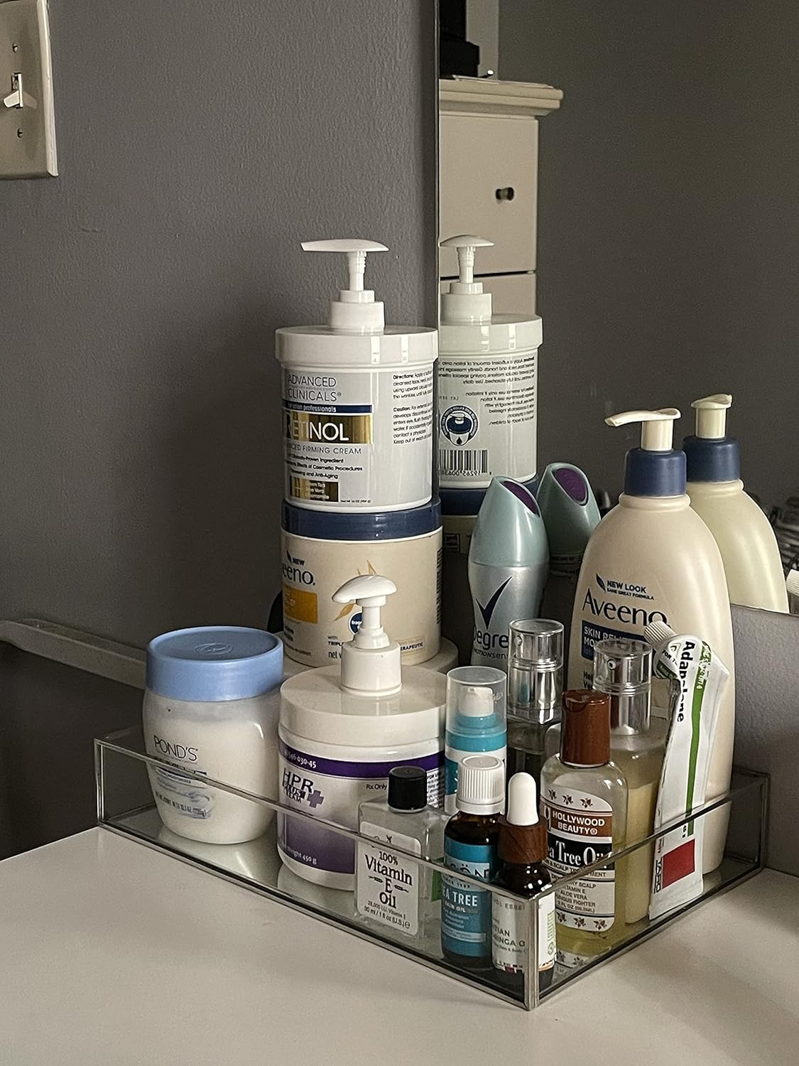 Cq Acrylic Decorative Tray,Silver Mirror Tray for Jewelry,Bathroom Vanity Tray,Jewelry Tray Storage Organizer Makeup Tray for Vanity and Dresser,Pack of 1 image number 1