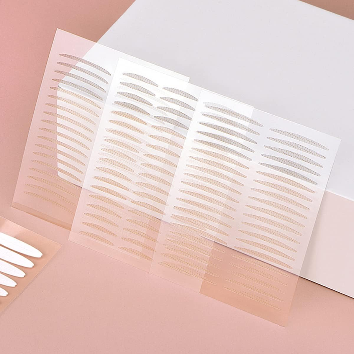 Folmywy Eyelid Tape Waterproof Invisible Slender Style 200 Piece Double Sticker Self-Adhesive Lasting for Hooded Droopy Uneven Mono-Eyelids No Trace Sticky image number 1