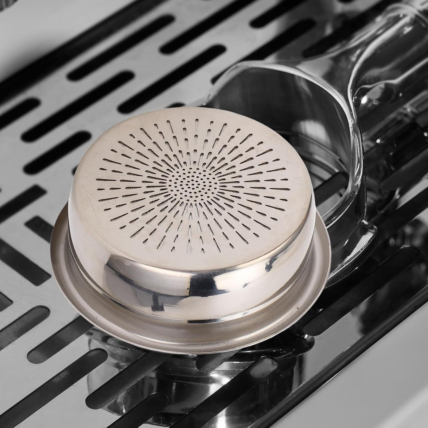 Asixxsix 58Mm Portafilter Basket, Stainless Steel Coffee Filter Basket, Espresso Machine Parts, Coffee Machine Replacement Accessories, for Shop, Household, Milk Tea Shop (18G) image number 2